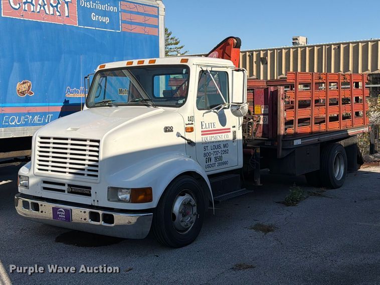 1998 International 4700 LPX Flatbed Truck - Government Auction in ...