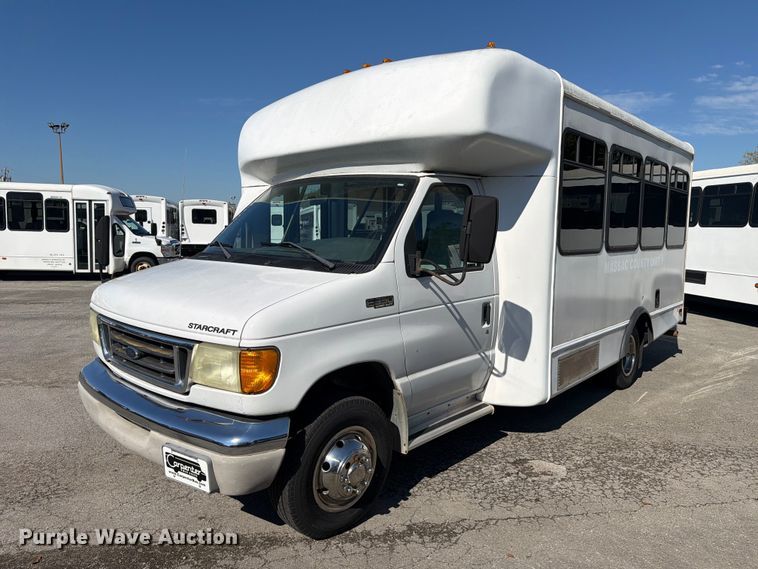 2003 Ford E350 Shuttle Bus, 75,676 mi - Government Auction in Franklin ...