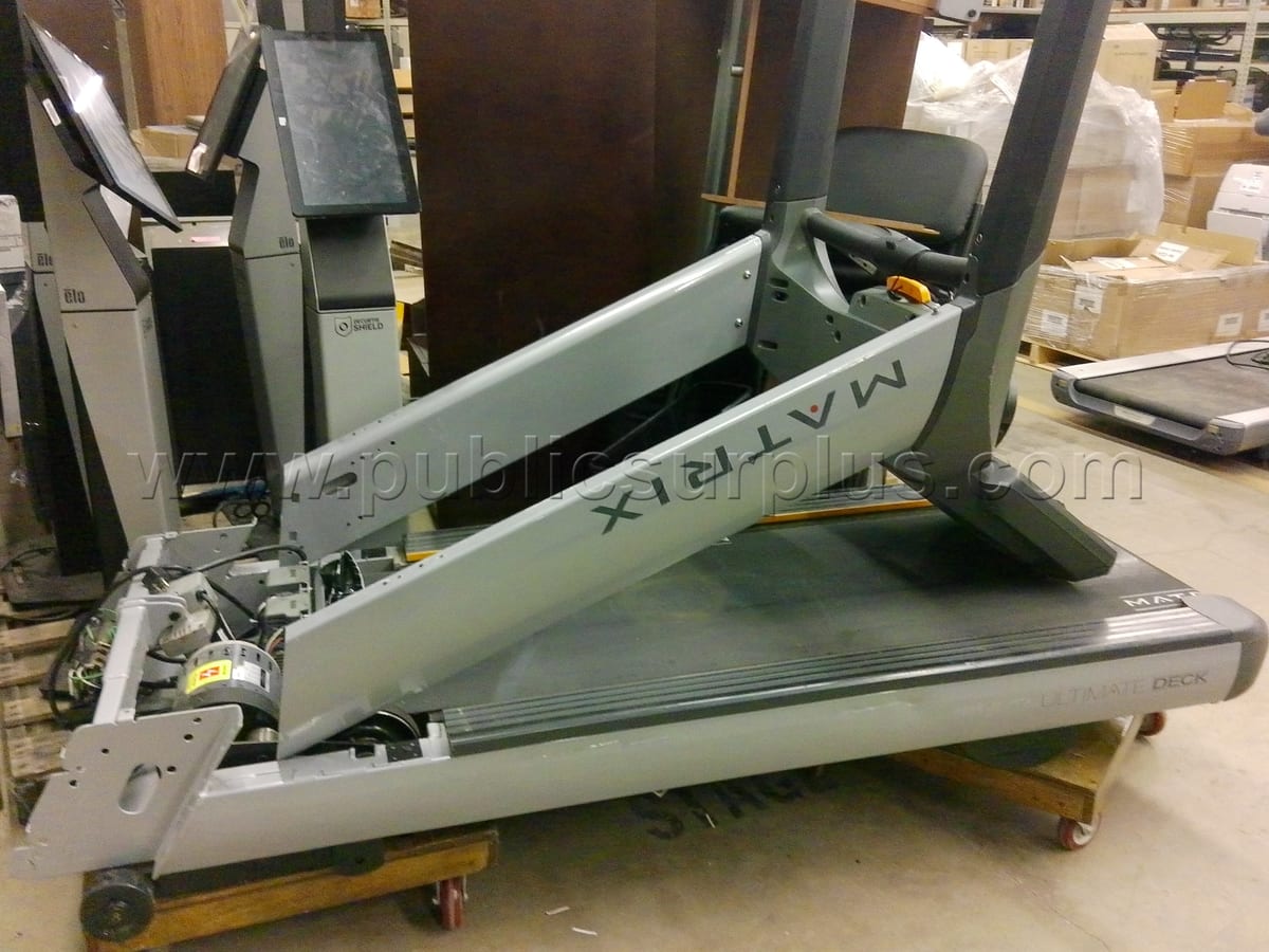 Matrix Treadmill (Disassembled) ~ IA-25219 - Government Auction in ...