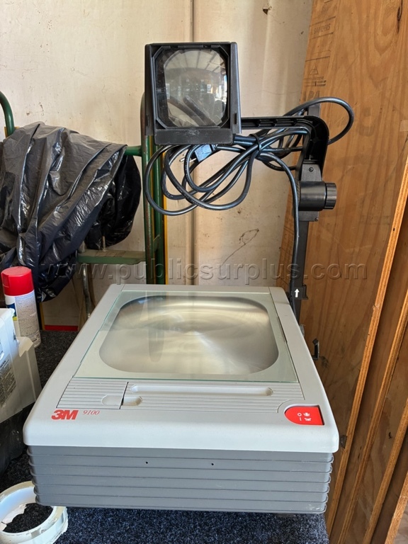 3M 9100 Overhead Transparency Projector - Government Auction in ...