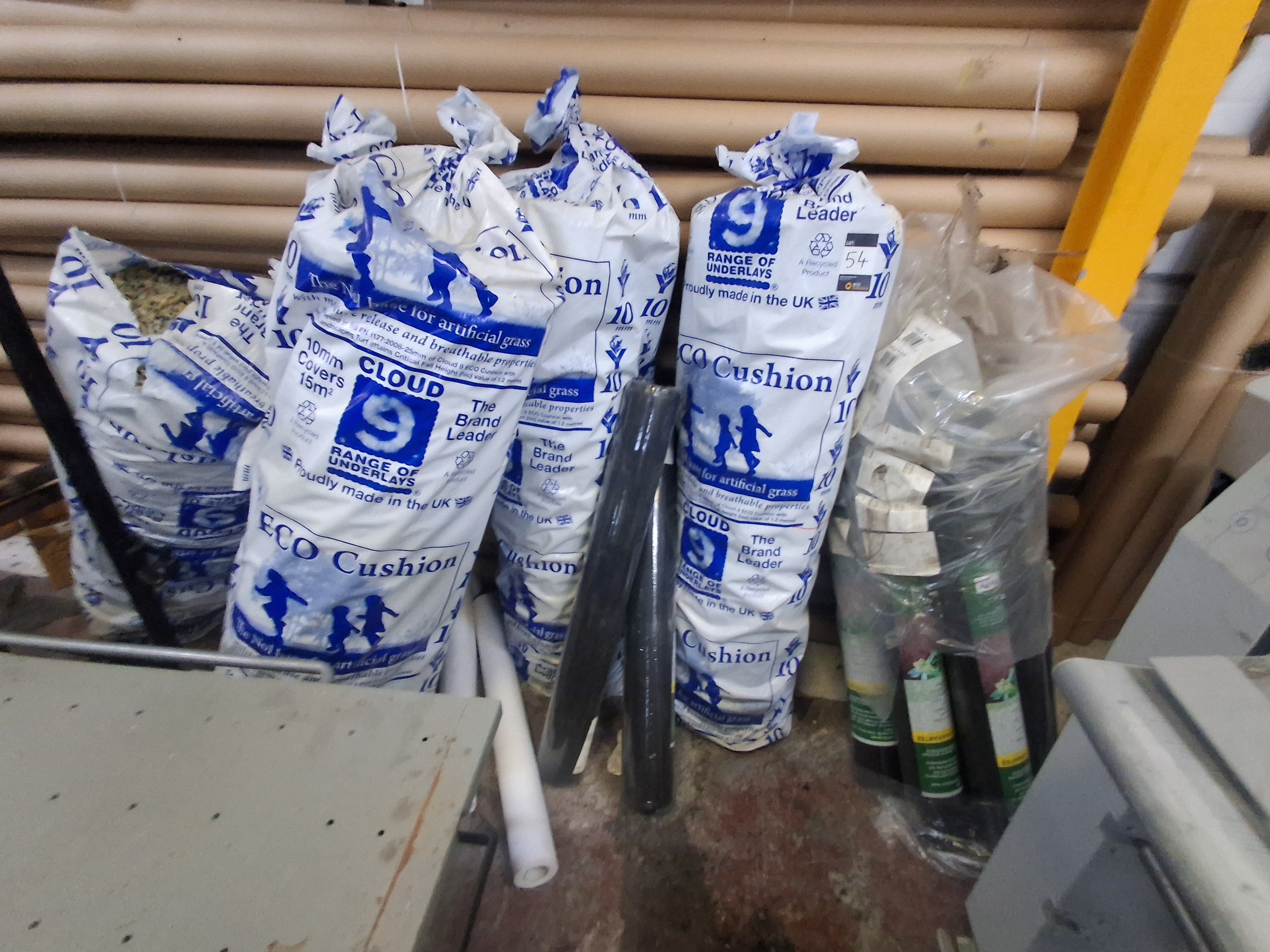 6 Rolls of Plastic Grass and small quantity of underlay - photo 1