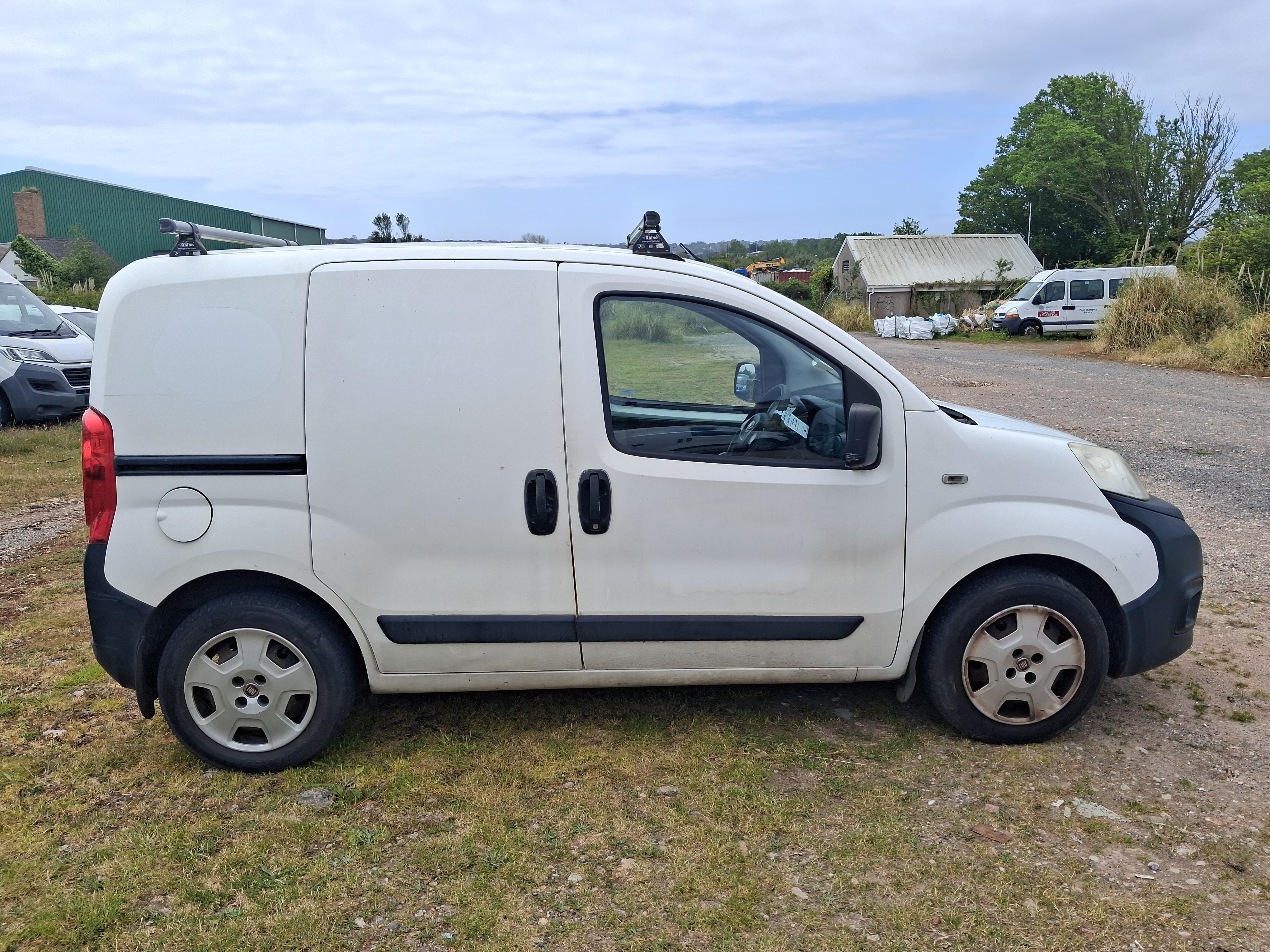 Fiat Fiorino 1.3 Cargo 80 Panel Van - photo 1