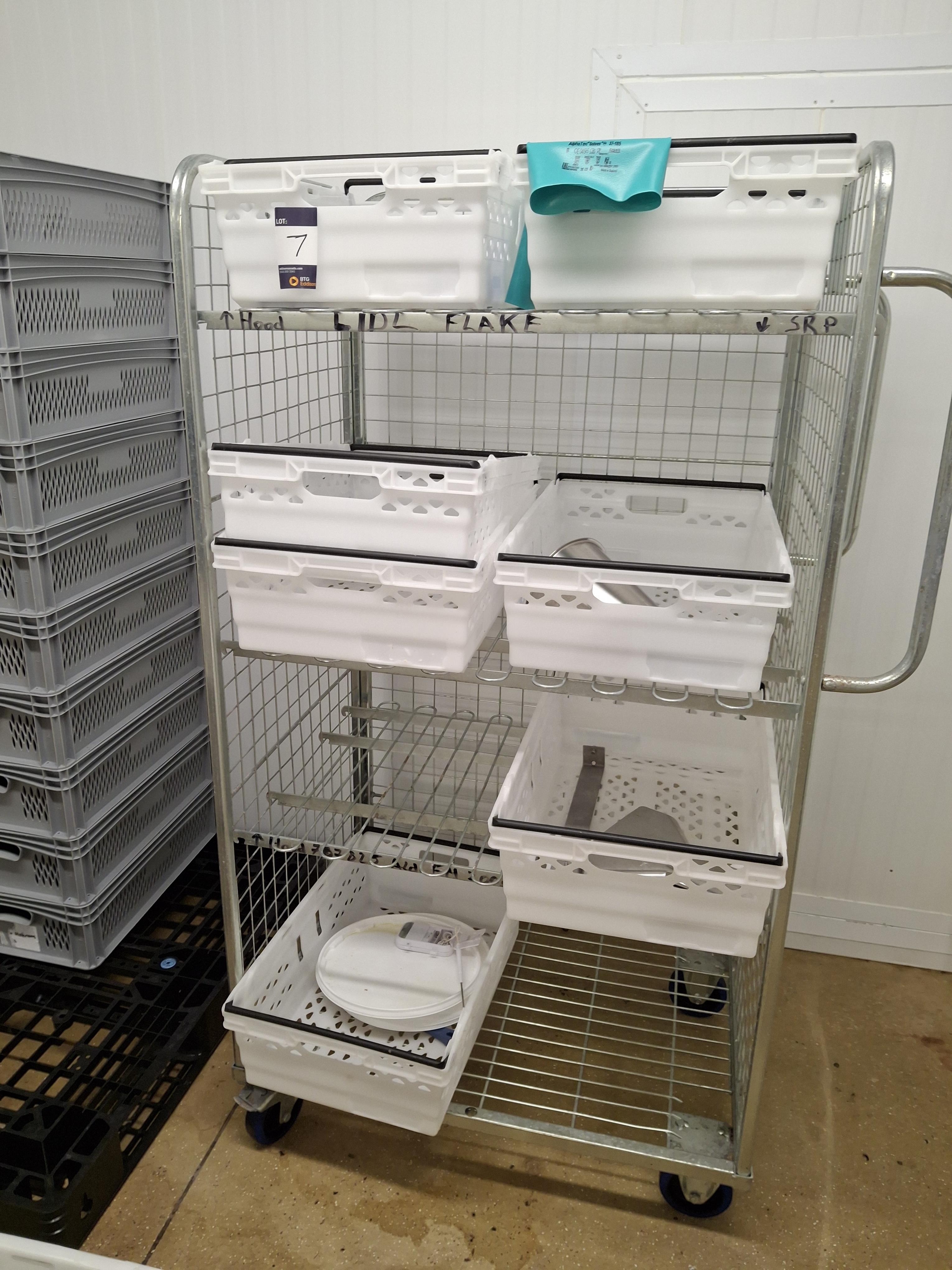 Mobile 4 tier trolley with 7 baskets — photo 1