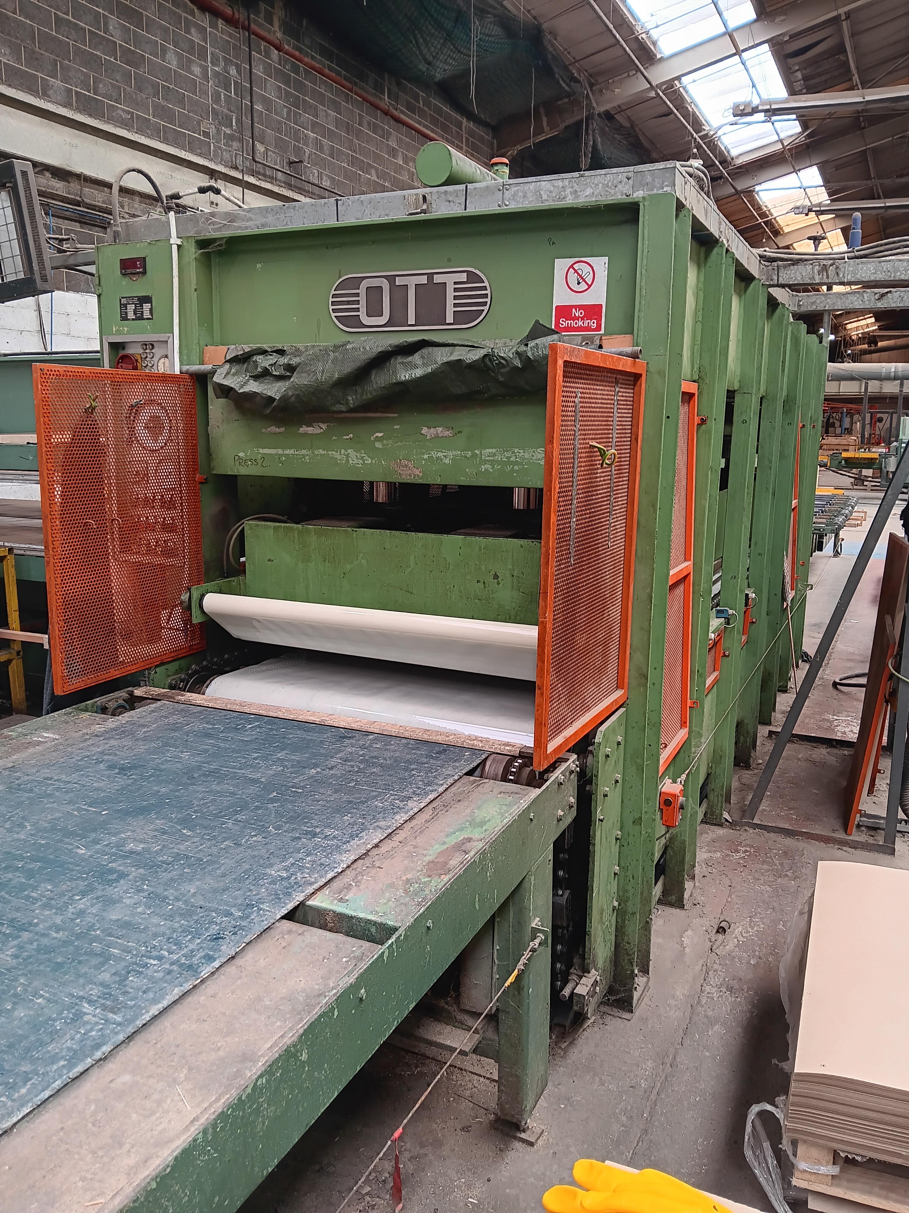OTT D90/240 industrial hydraulic veneer press, machine number A7520, Year 1990 & Babcock Wanson TPC5 - photo 1