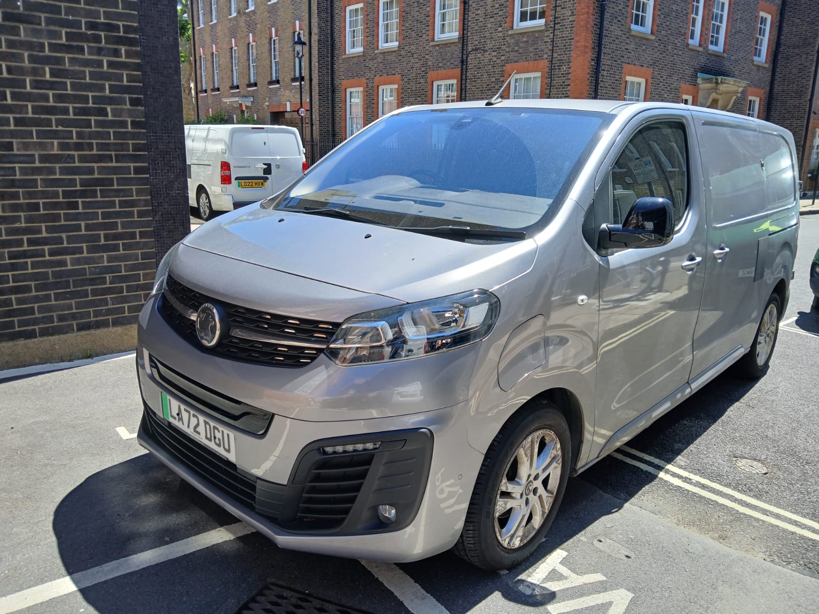 Vauxhall Vivaro E 3100 Electric Elite Panel Van, revenue weight 3055kg gross, registration LA72 DGU, - photo 1