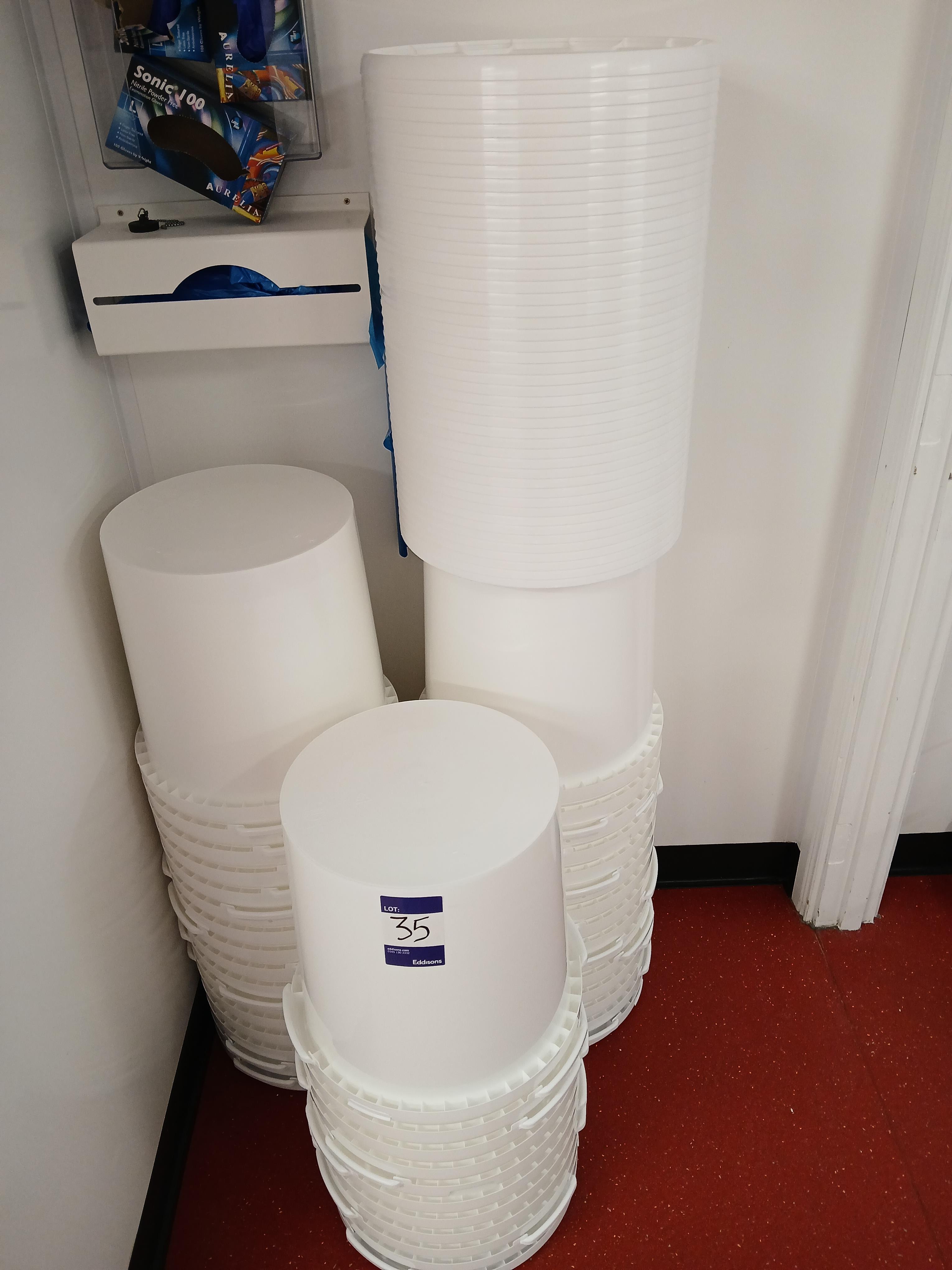 42 x Plastic Buckets - photo 1