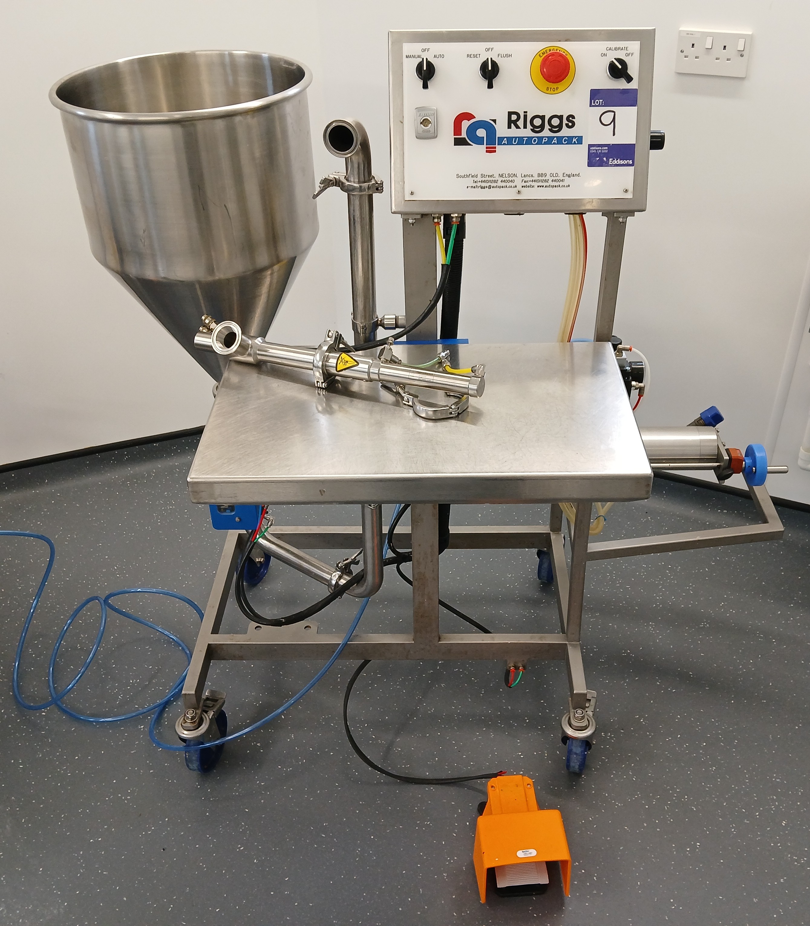 Riggs Autopack 1000 Depositor / Filling Machine (Serial Number TT1437, Year 2012) - photo 1