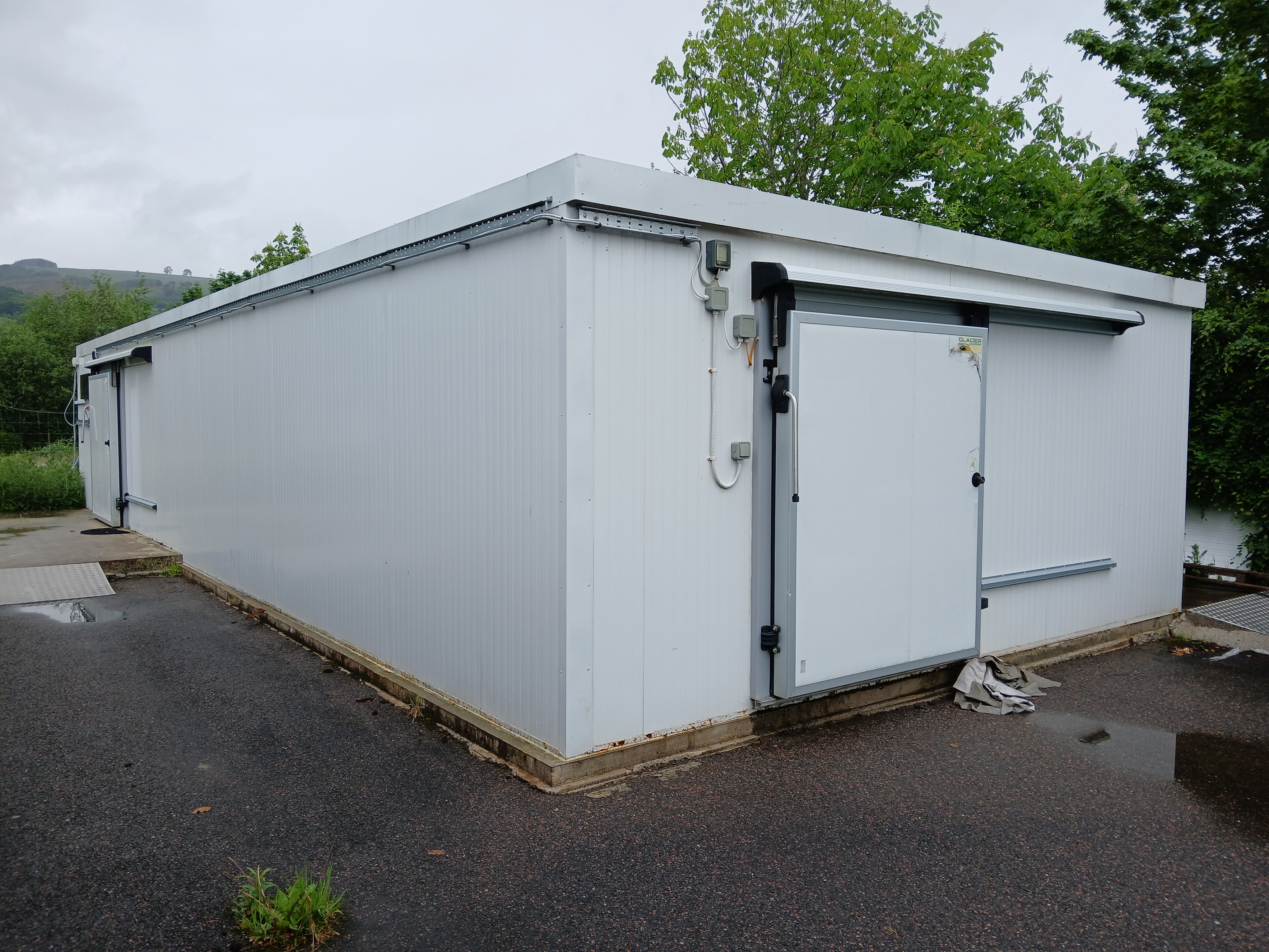 Glacier Coldrooms External Modular Twin Door Walk-in Freezer (Approx. 40ft x 18ft), with 3 x MaxKold - photo 1