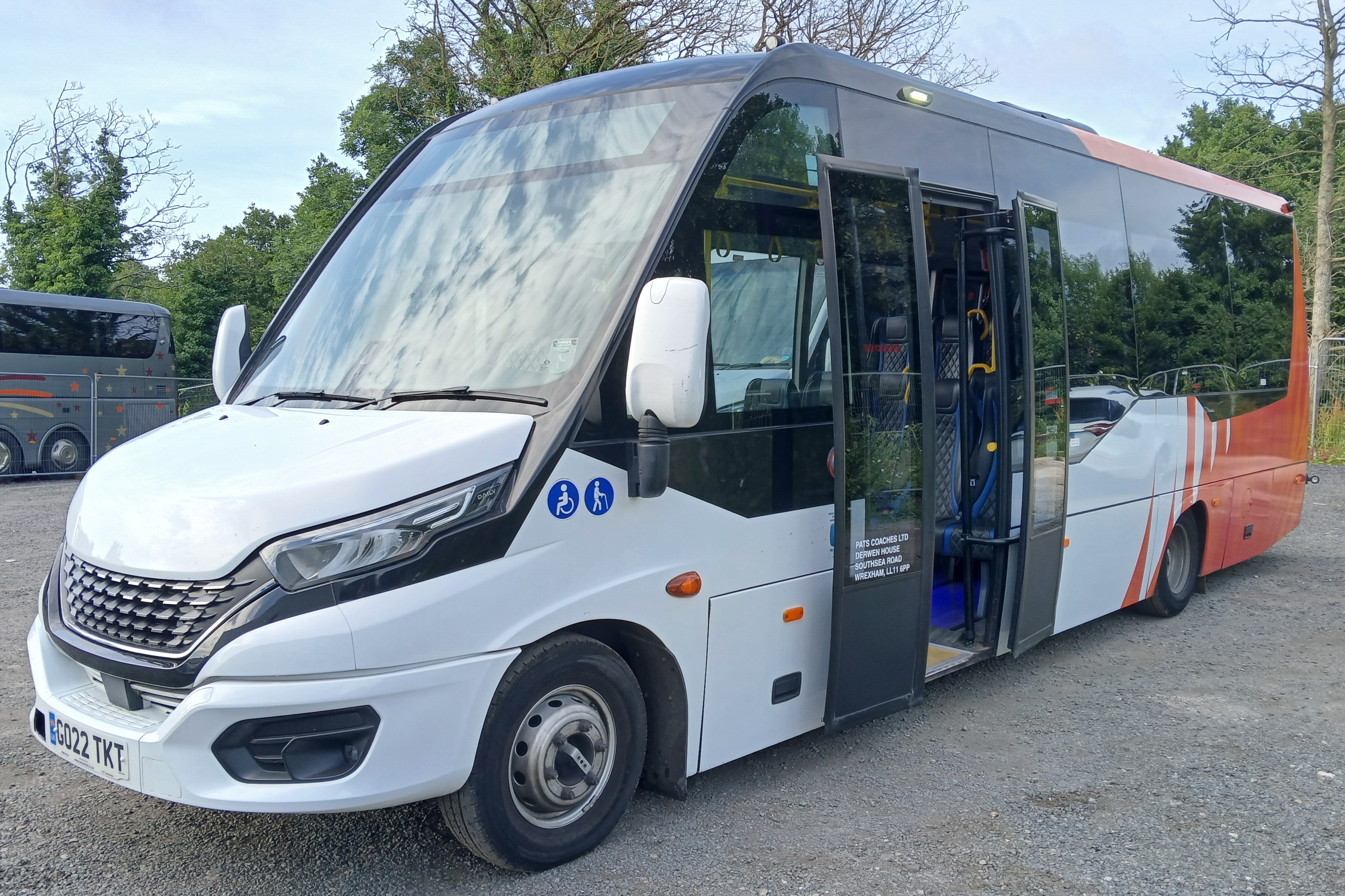 Iveco 70C21 Ilesbus iCity Max Low Floor 31 Seat Minibus, Registration GO22 TKT, First Registered 1 M - photo 1