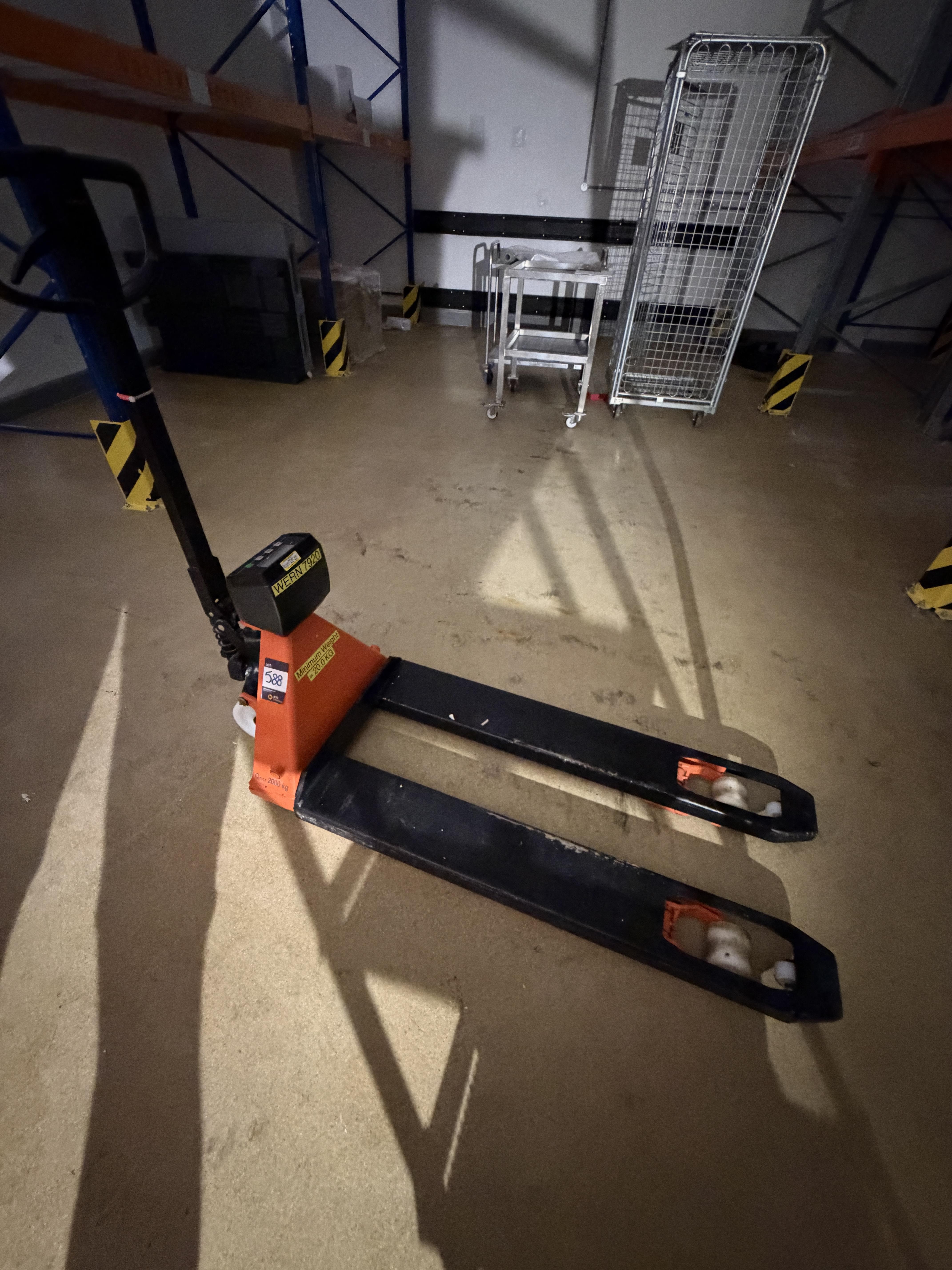 Toyota BT Lifter stacker unit with Digital Weigh scale and read out. Model LHM 200C. Forks 56 x 10cm - photo 1