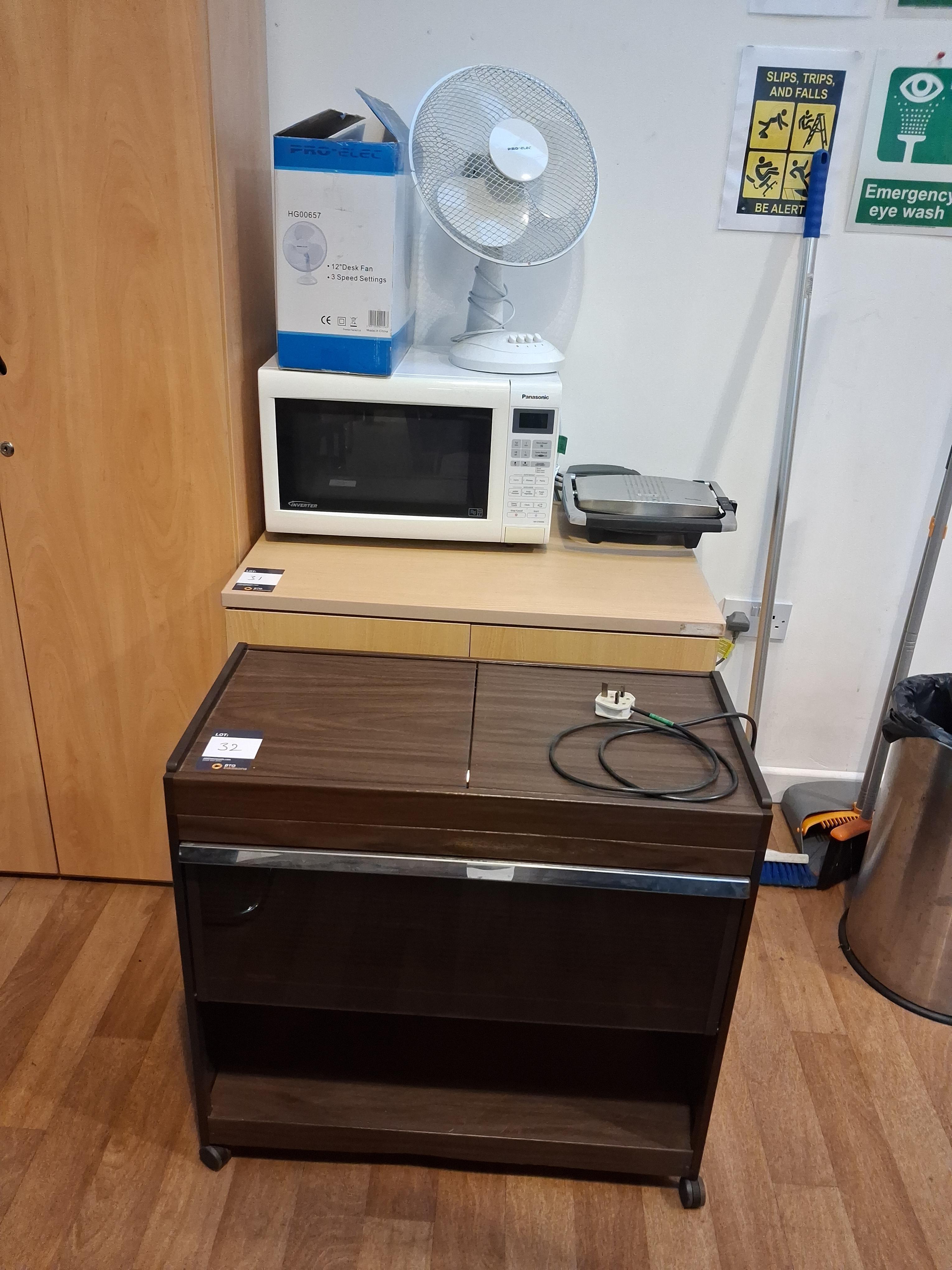 Hostess Trolley, Microwave, 2x Desk Fans and a Panini Press - photo 1