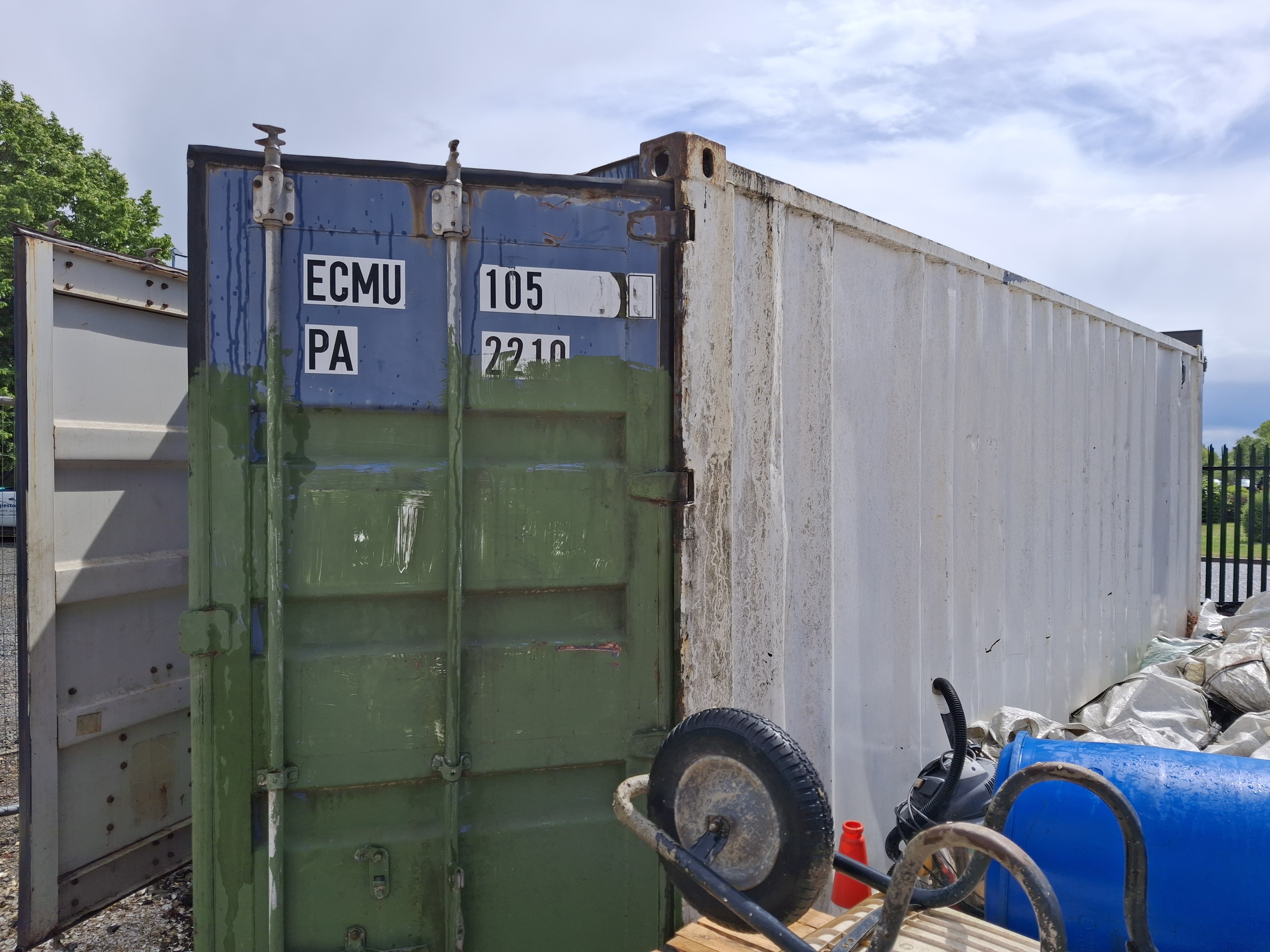 20ft Shipping Container (internal assets not included) Location: Kirton, Boston, Lincolnshire - photo 1