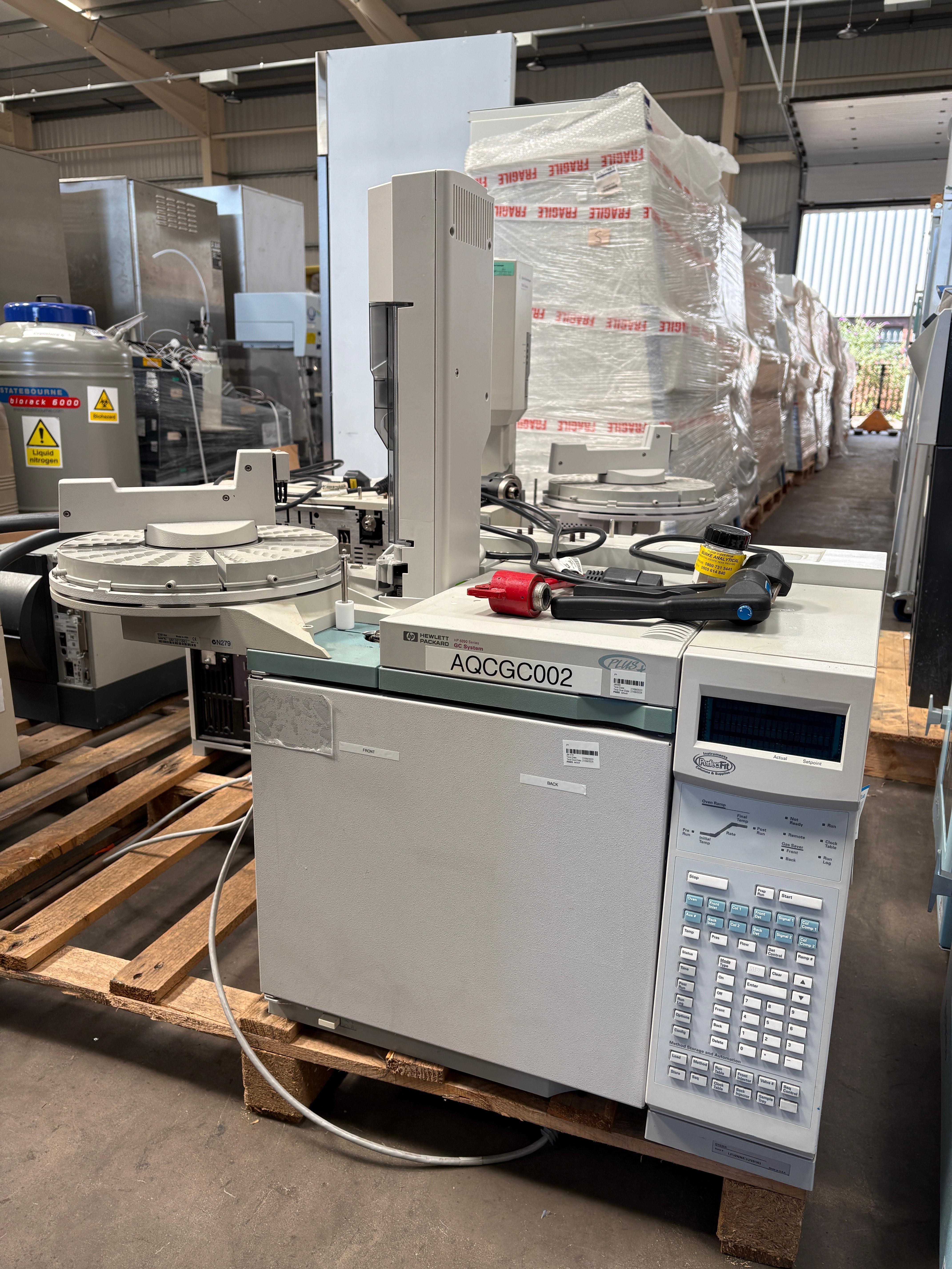Hewlett-Packard / Agilent Gas Chromatograph with Agilent 7683 series autosampler and Agilent 7683 se - photo 1