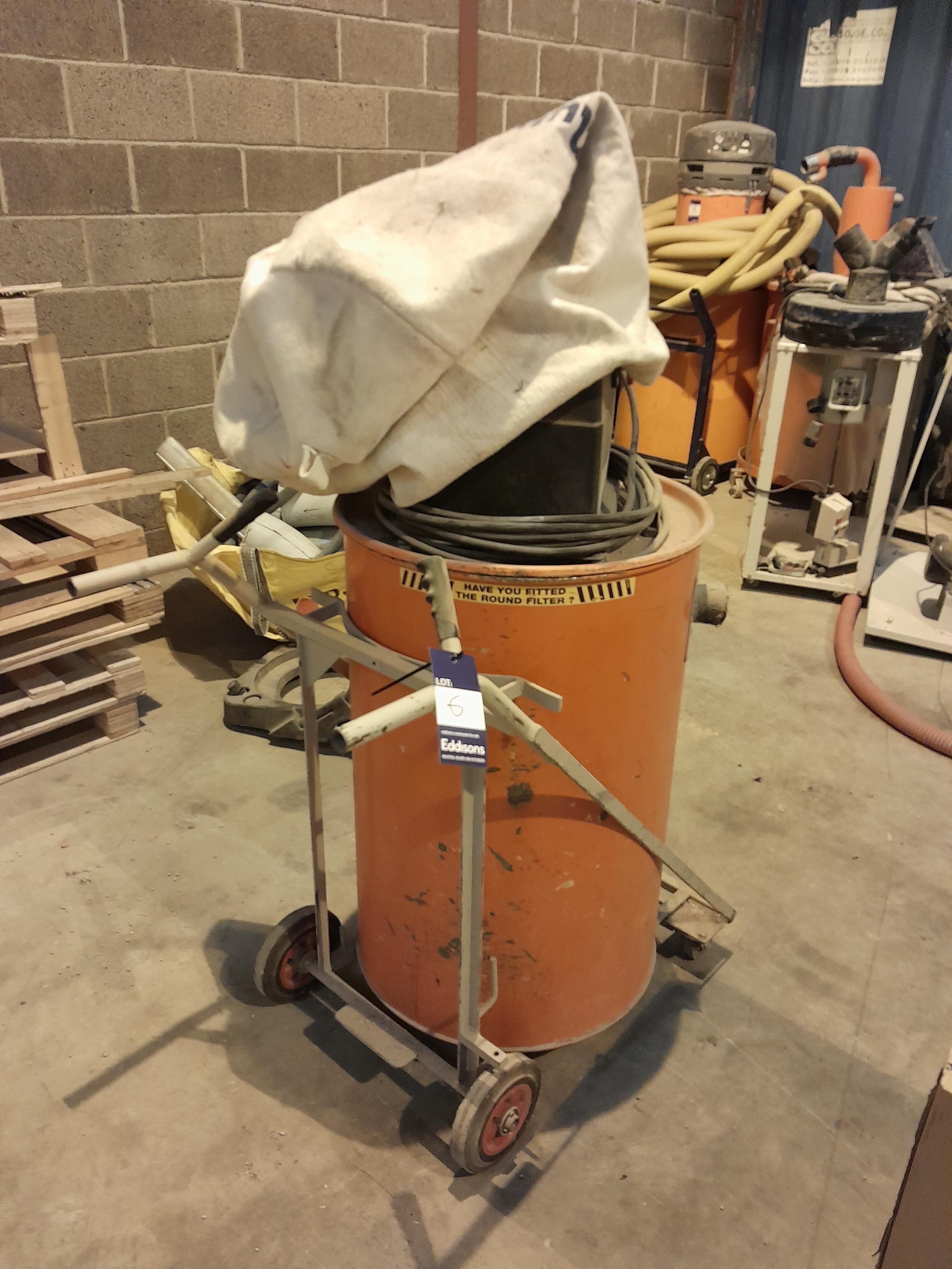 Charnwood industrial dust collection unit s/n KJ46342 - photo 1
