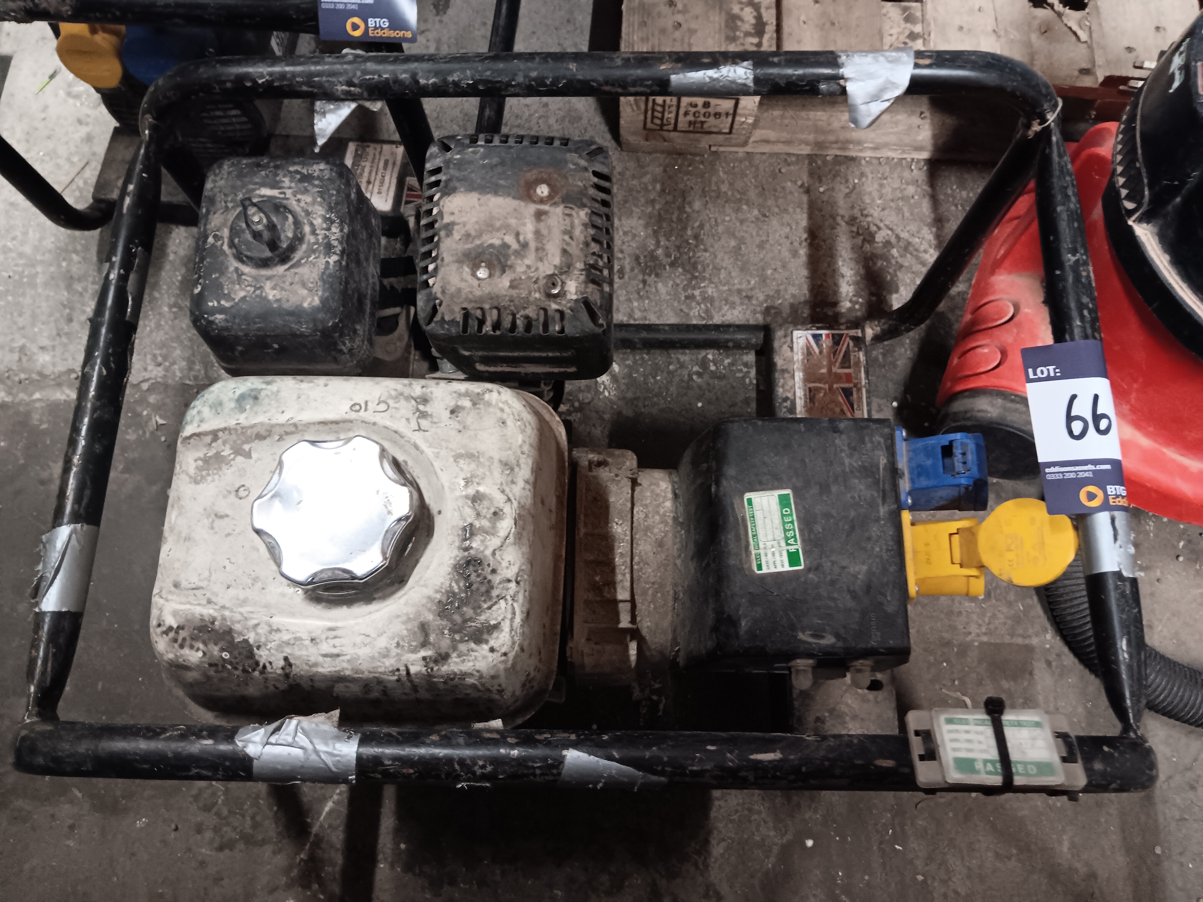 Petrol generator with Honda GX160 engine - photo 1