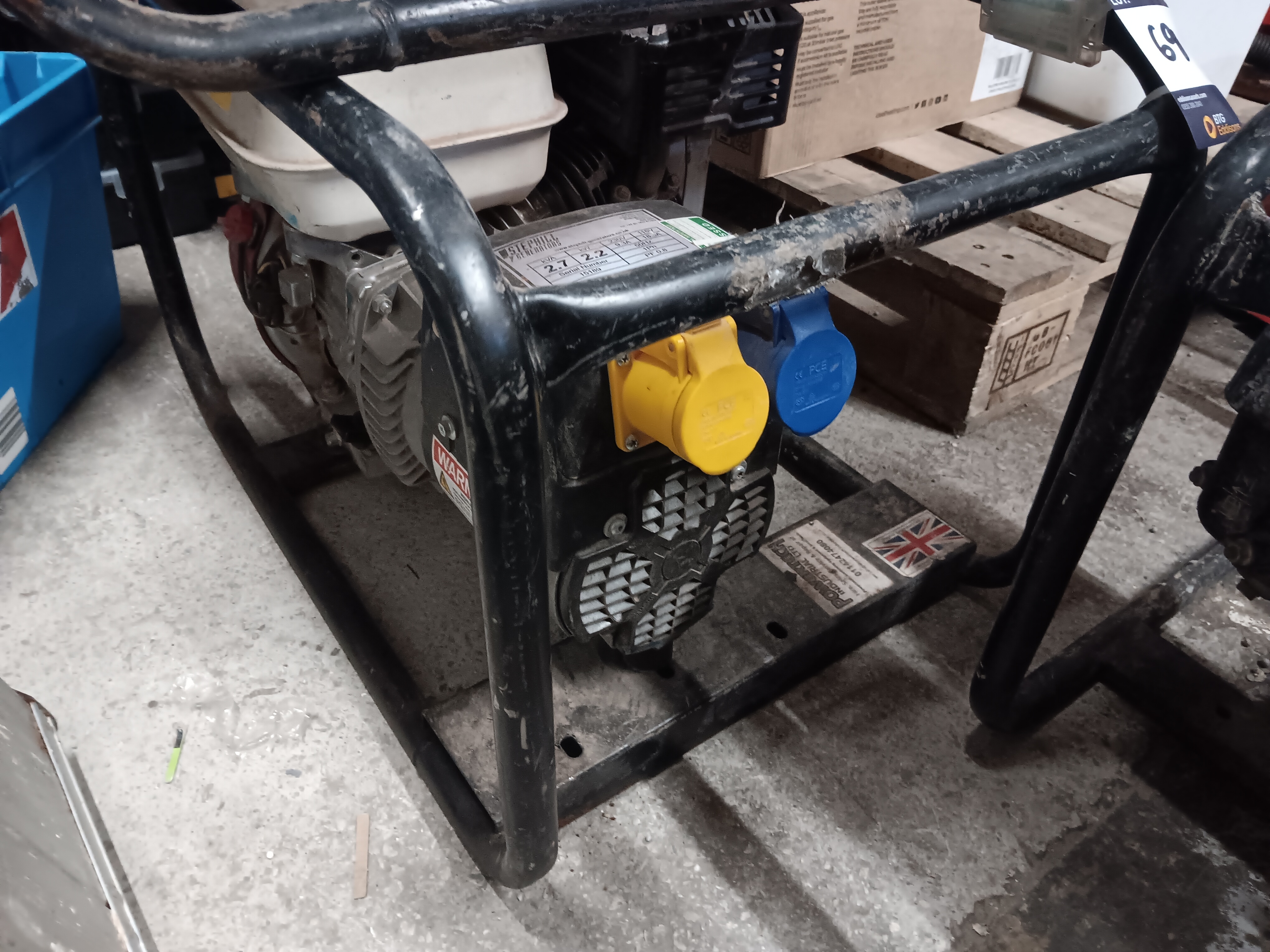 Petrol generator with Honda GX160 engine - photo 1