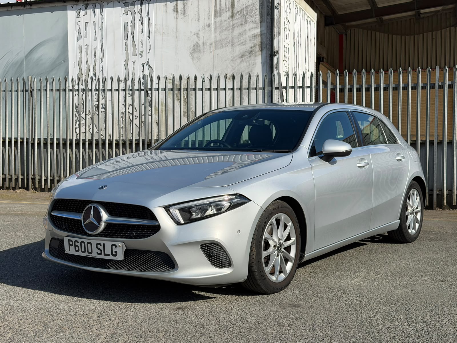 MERCEDES-BENZ A CLASS DIESEL HATCHBACK A180d Sport Executive 5dr Auto, Registration P600SLG, Date of - photo 1