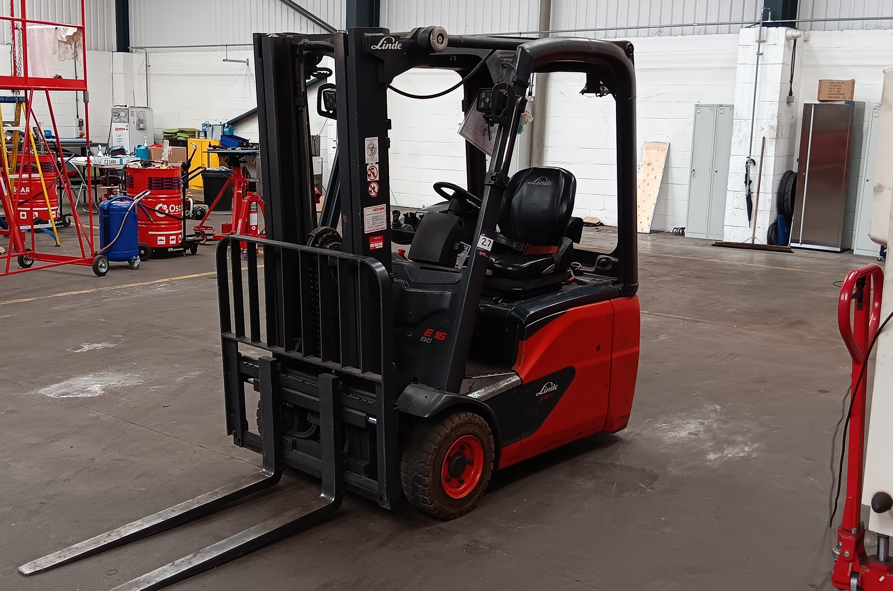 Linde E16 Evo 1600kg Electric Forklift E16C-02 S/N H2X386E51753 (2014) 6207 Hours with GNB 2100LP 3p - photo 1