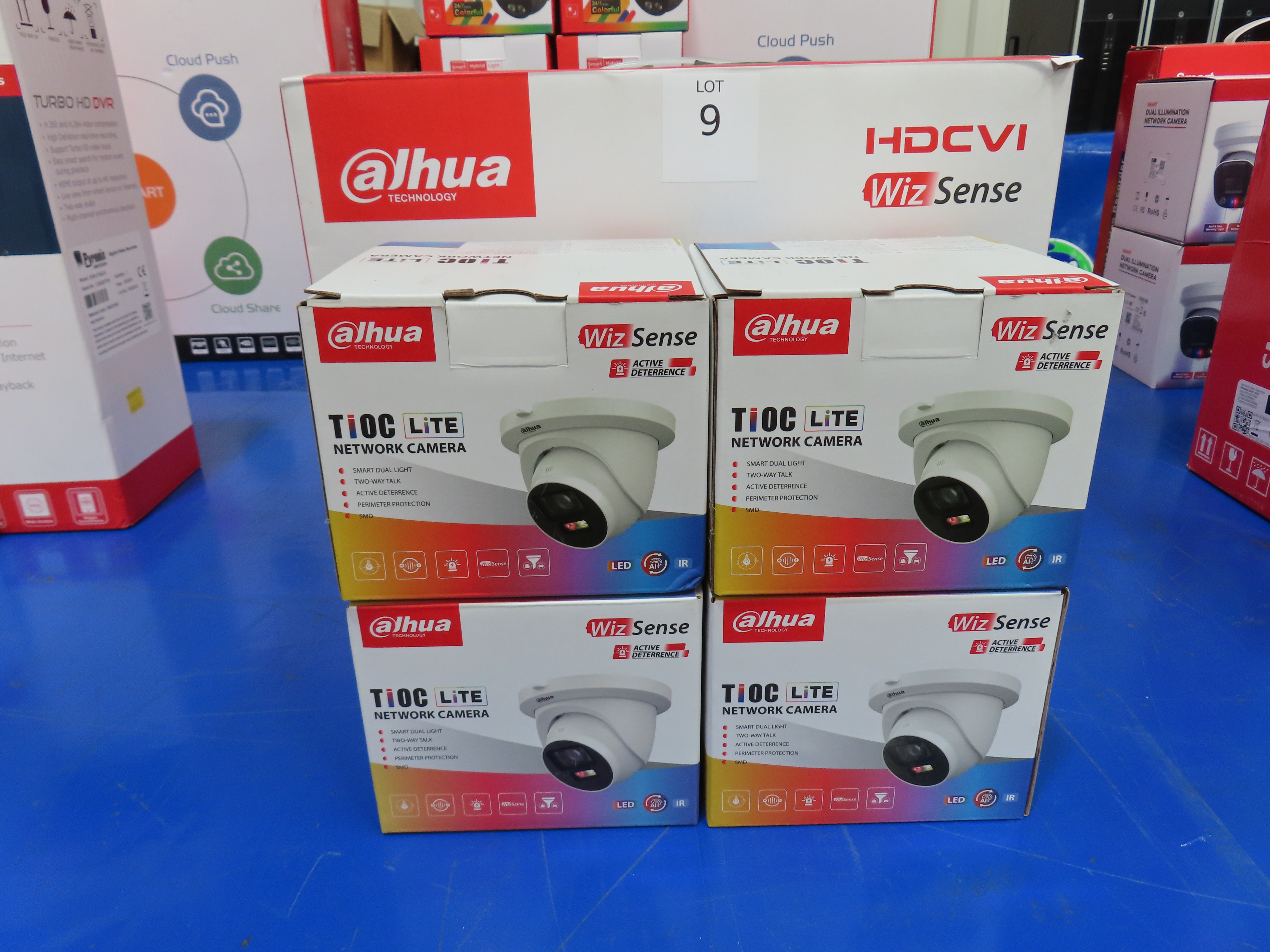 Dahua HDCVI DVR with 4x Dahua Cameras- Please see photos for model numbers - photo 1