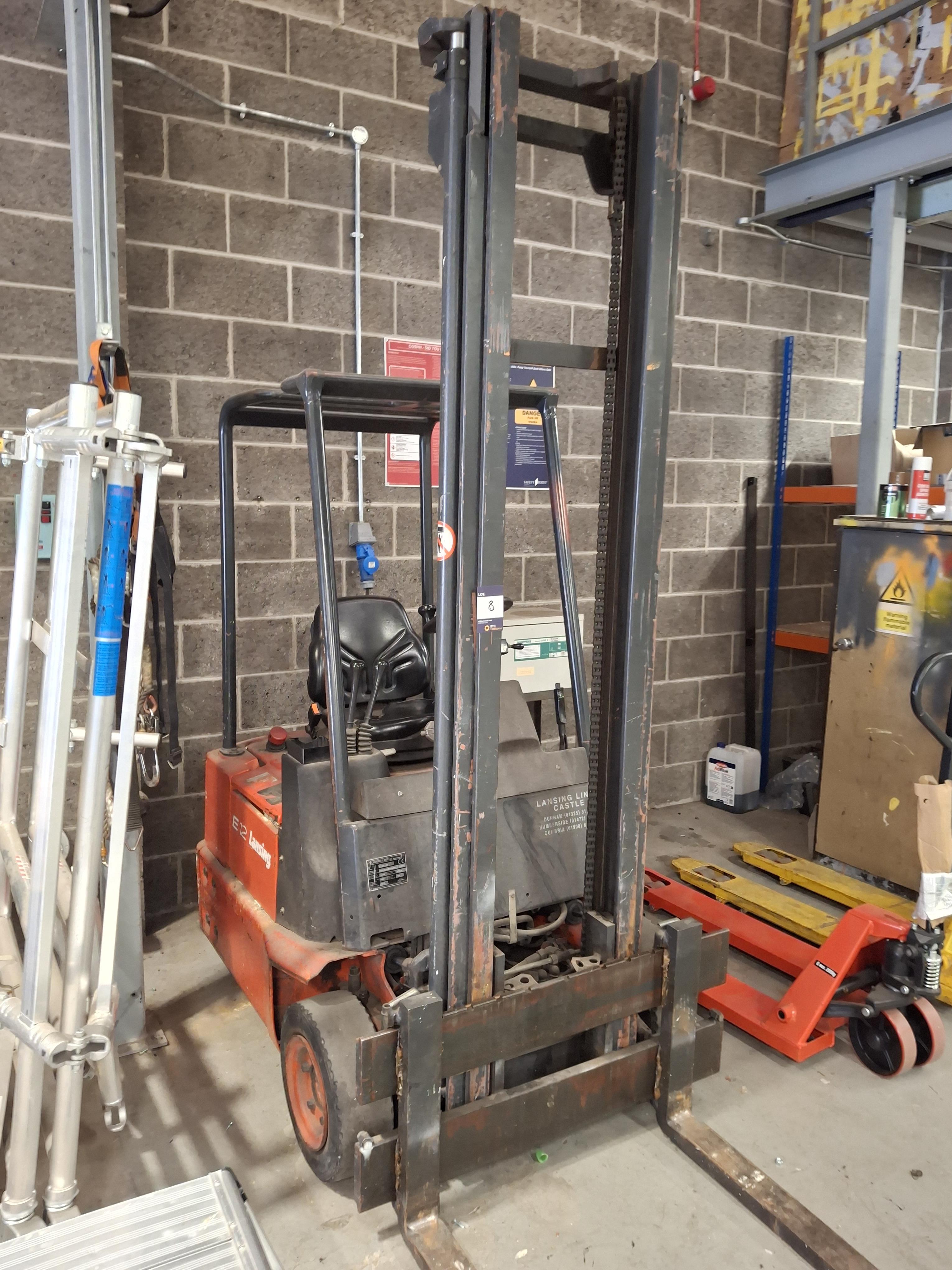 Lansing Linde E127-02, Serial number H2X324MO1635, Year 2001, capacity 1200kg electric forklift truc - photo 1