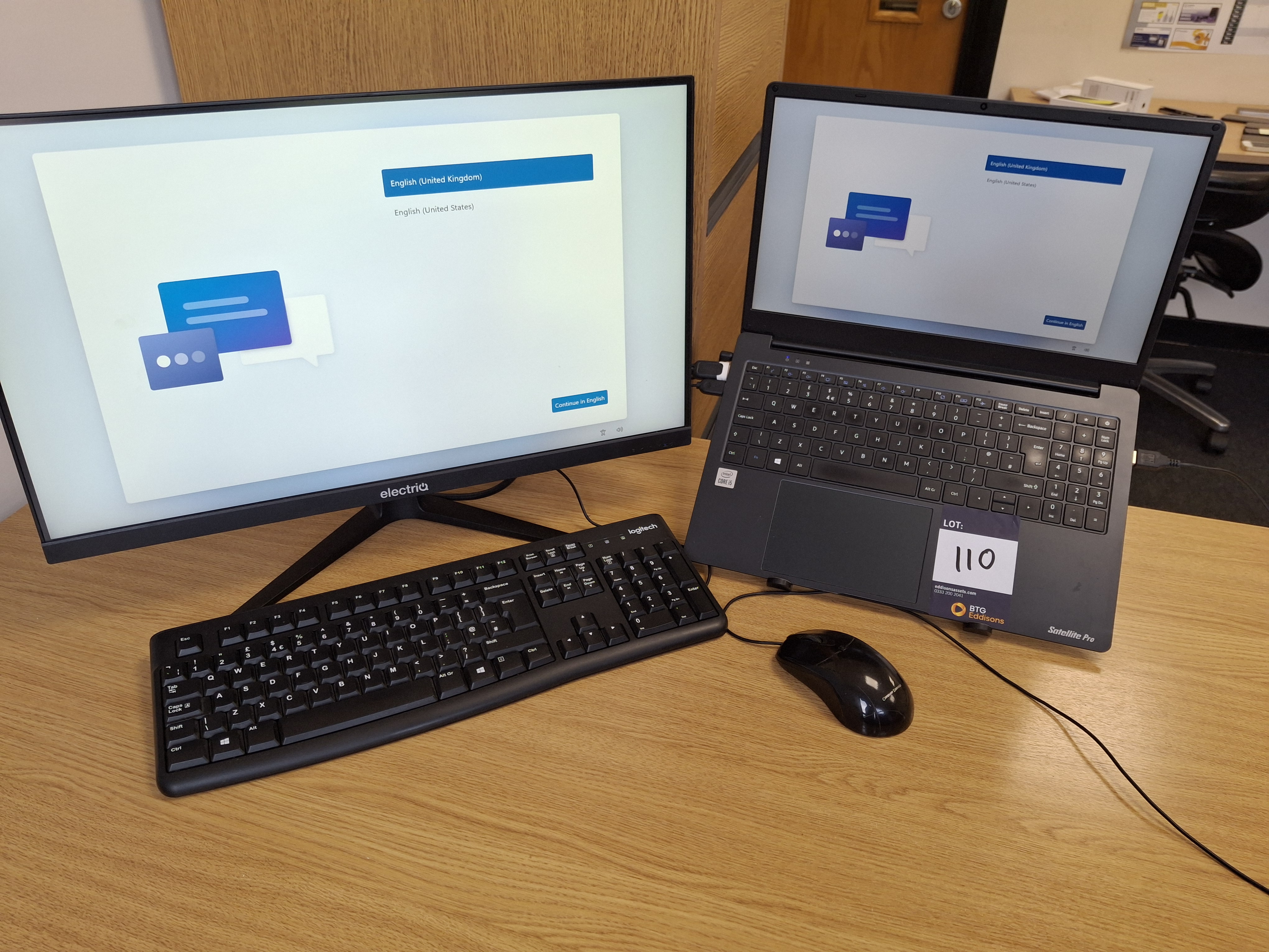 Dynabook satellite pro core i5 laptop with Eletriq monitor - photo 1