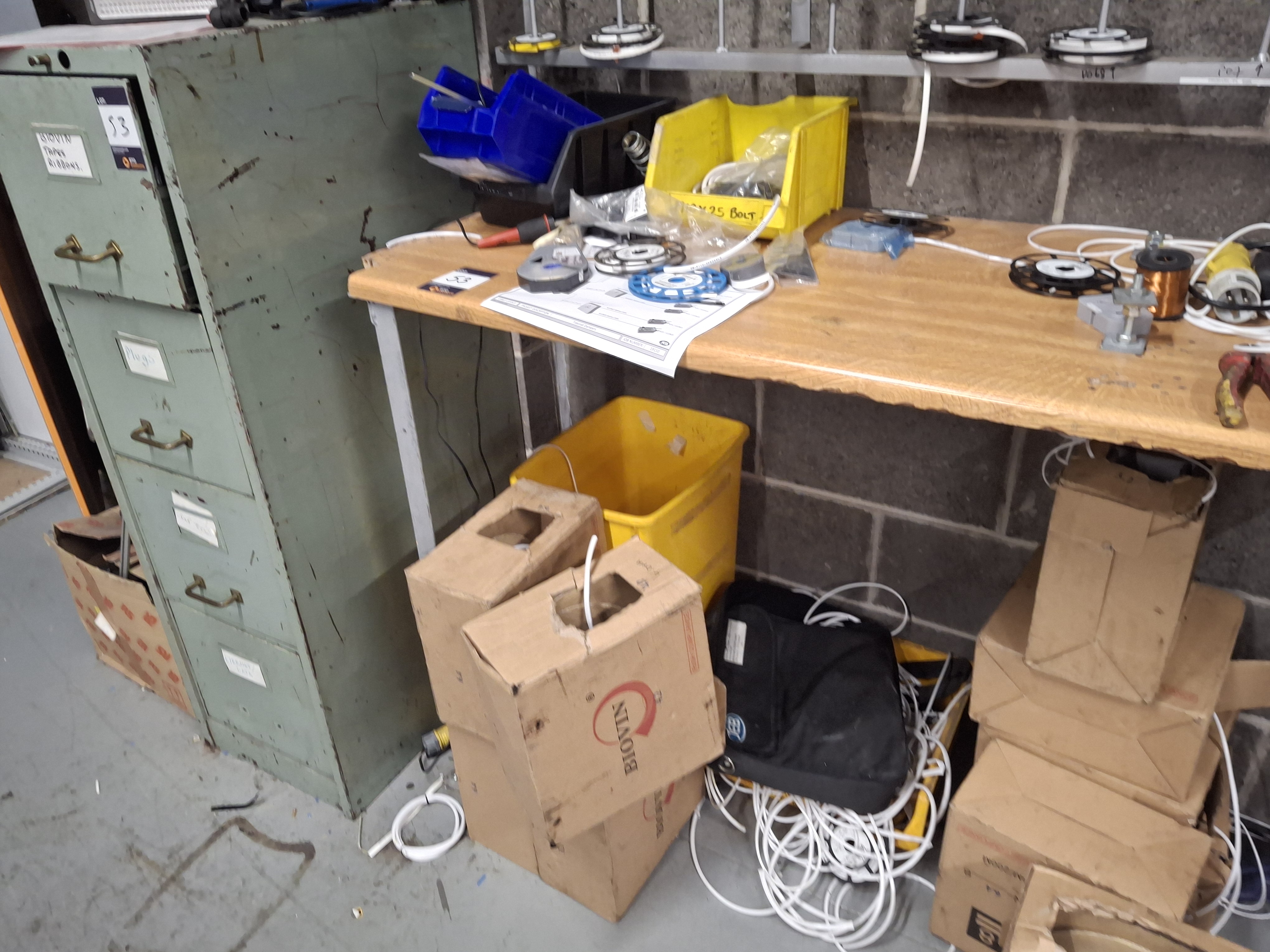 Workbench and 4 drawer cabinet and contents to include components - photo 1