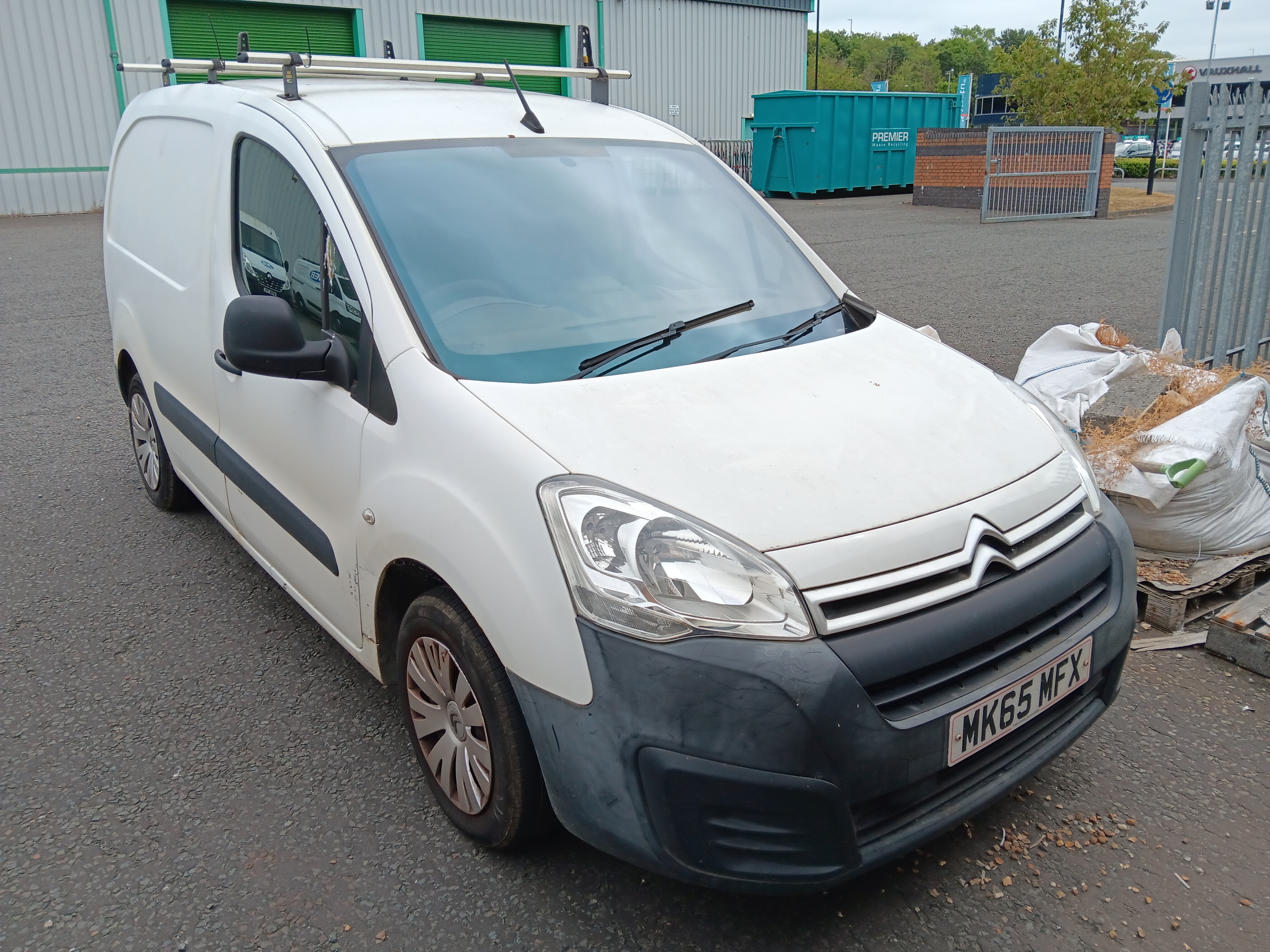 Citroen Berlingo Enterprise 1.6 HDi 625kg L1 Van, MK65 MFX, First Registered September 2015, MOT Unt - photo 1
