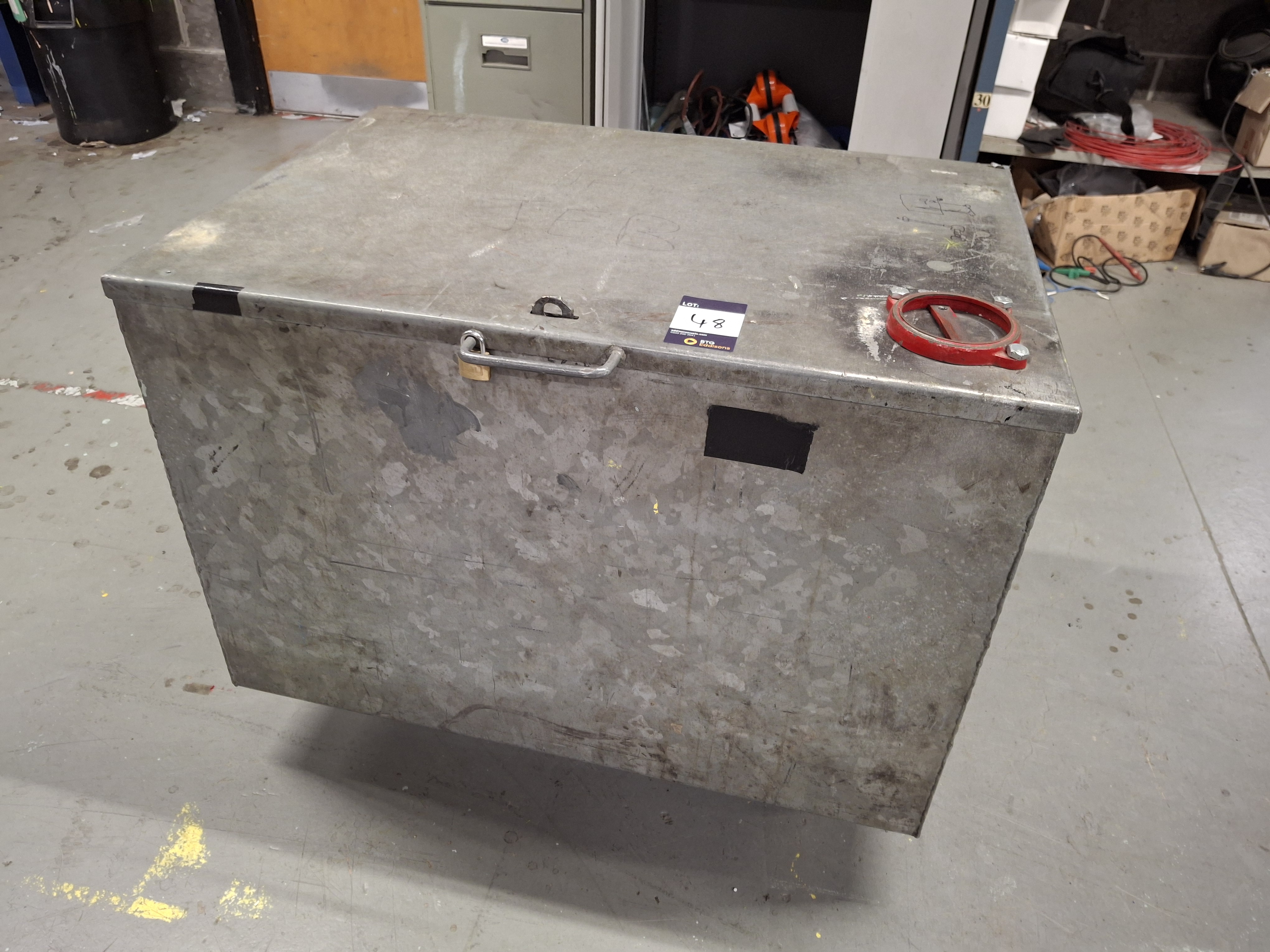 Mobile steel cabinet - photo 1