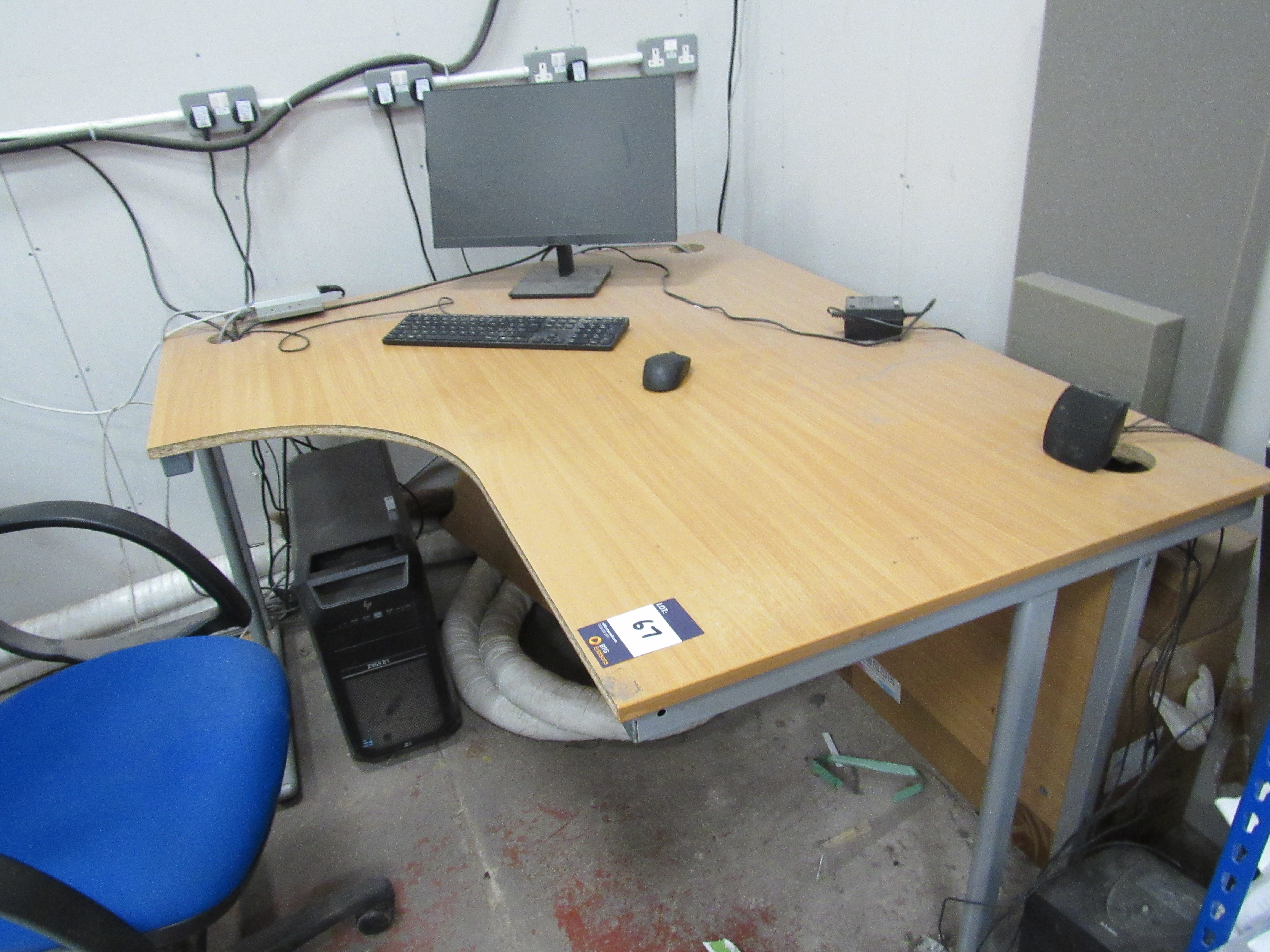 Left hand radius desk with opperators chair and 3 tier stores racking - photo 1