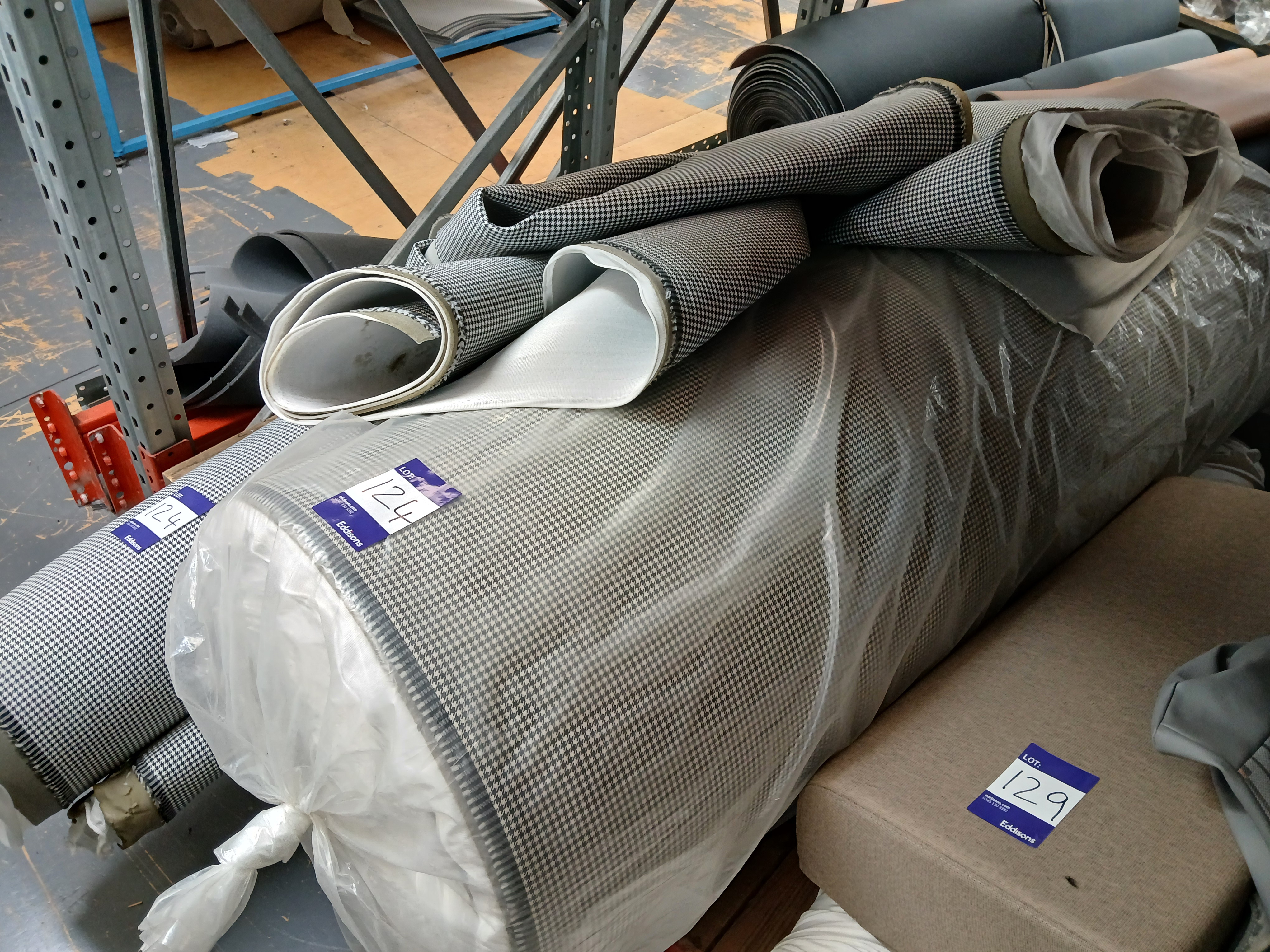 Lot Comprising Quantity of Porsche Pepita Houndstooth Seat Fabric (Replica), to include 1 x Complete - photo 1