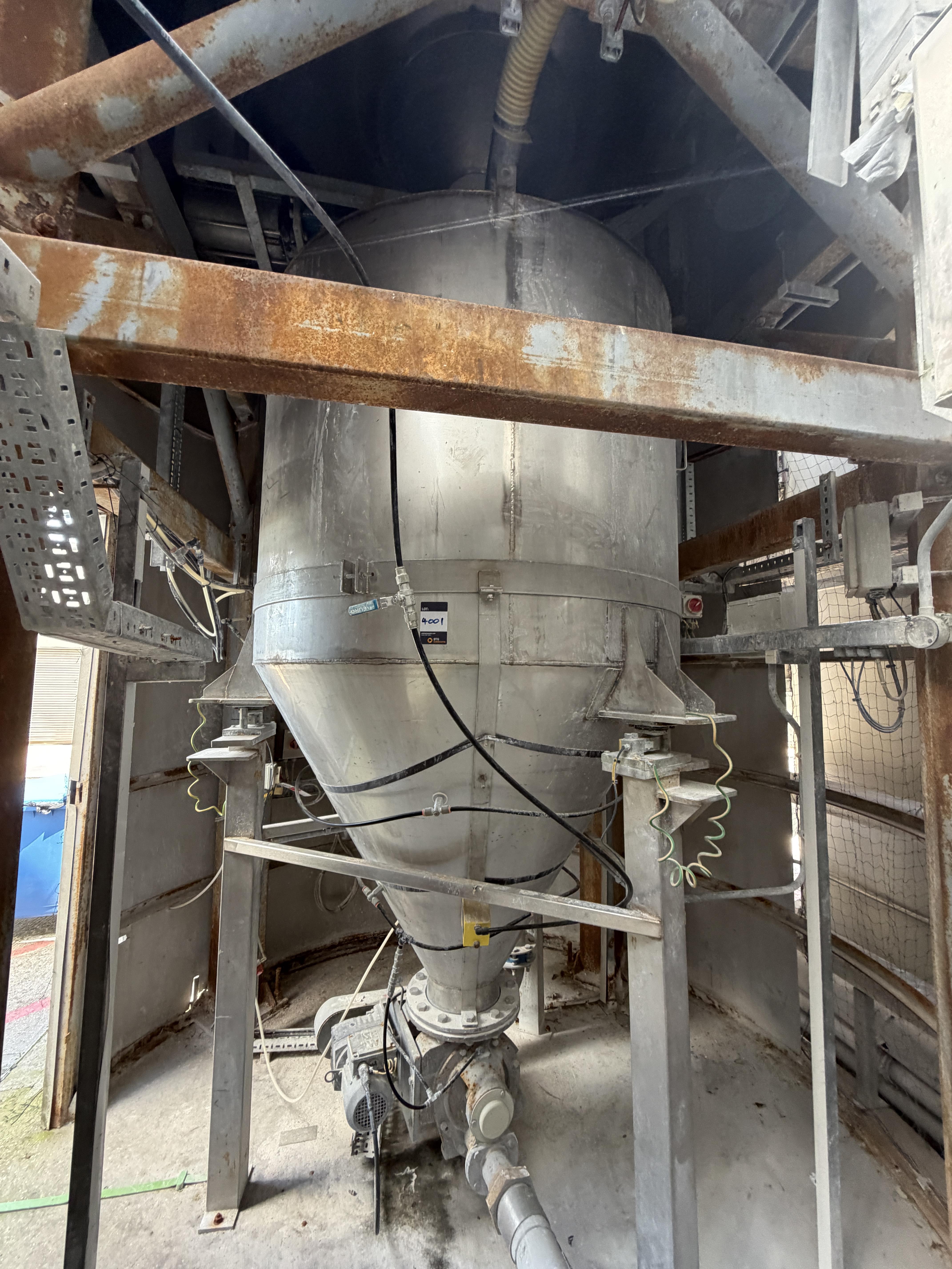 Solitec 316 SS Powder Silo 1. Approx 75 Tonne capacity subject to material. Fitted with a single ton - photo 1