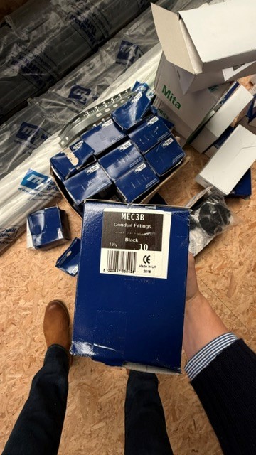 Boxes of conduit fittings/connectors. This lots forms part of composite lot 68. At the end of the ti - photo 1