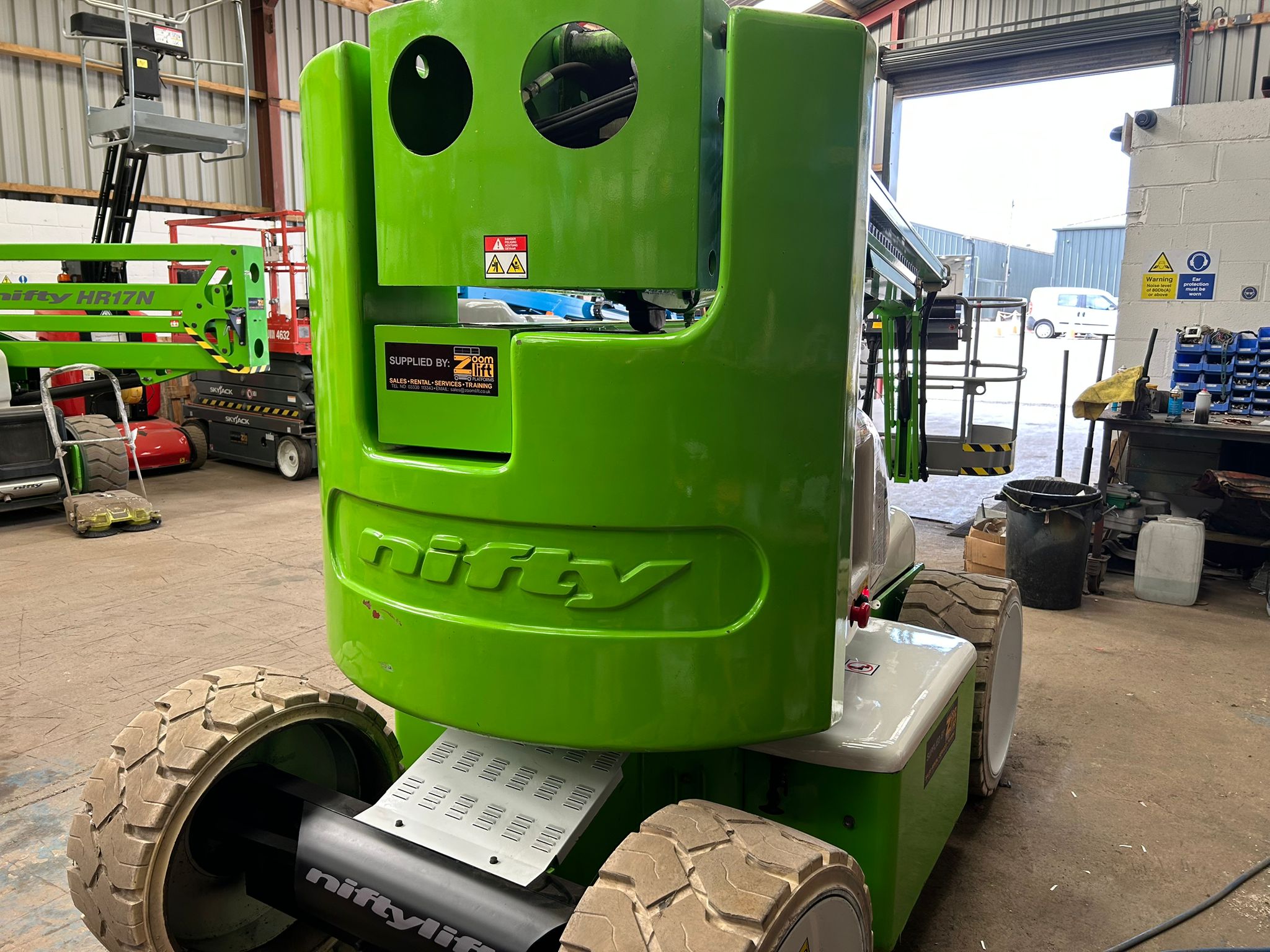 Niftylift HR17NE 2007 Been in a factory all its life 17m working height Location- Leeds Viewing - photo 1