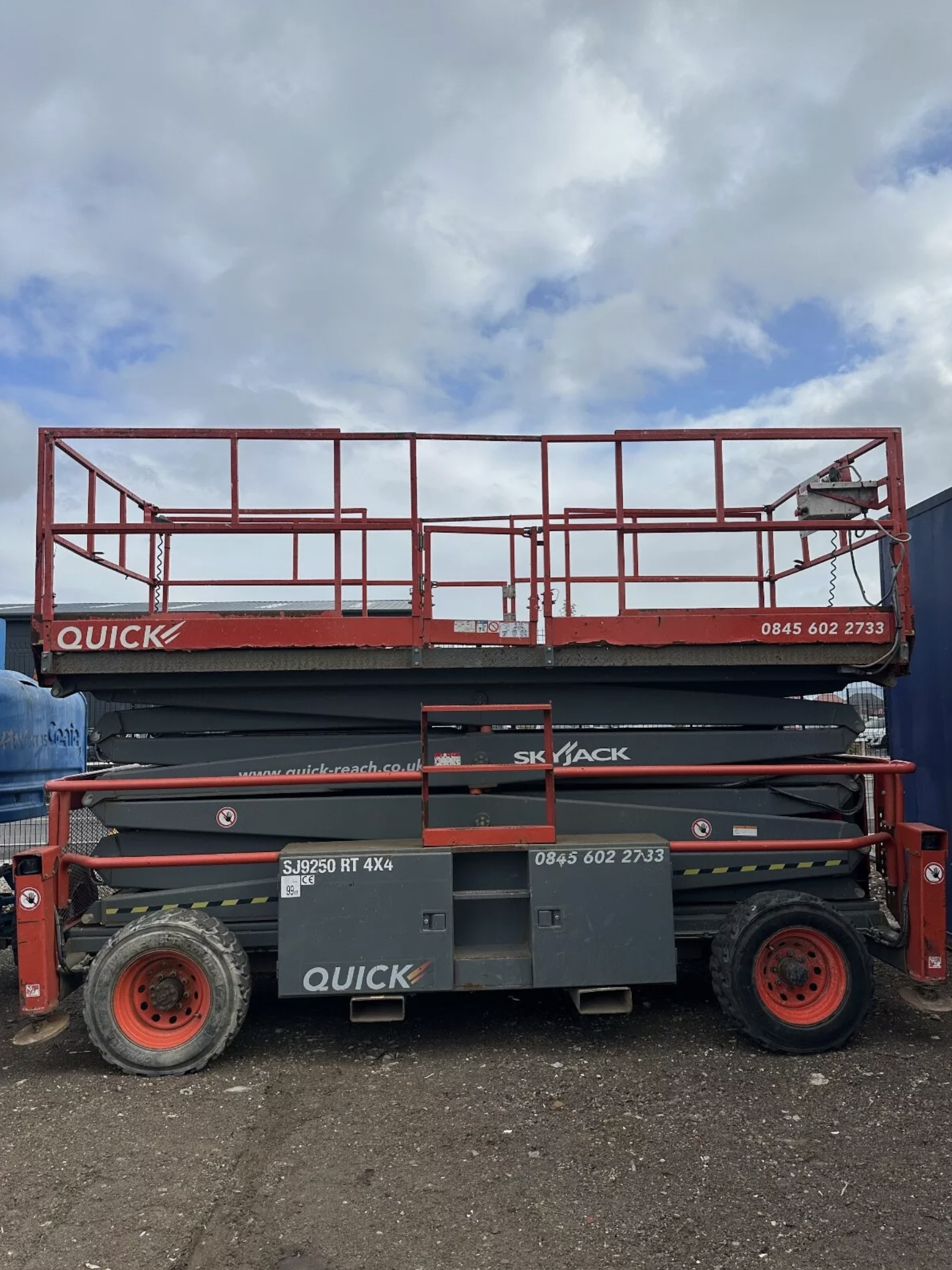 2015, SKYJACK - SJ9250RT (4x4 Scissor Lift) 2,428 hours Key Features: Low Hours: Only 2,428 hours - photo 1