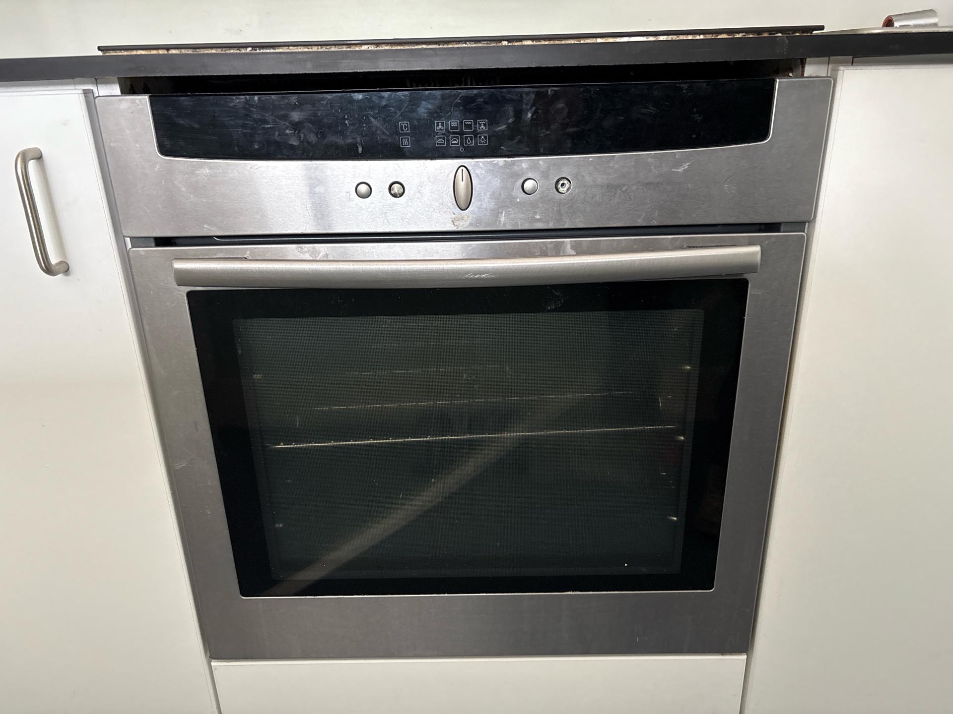NEFF Built In Oven, No Reserve — photo 1