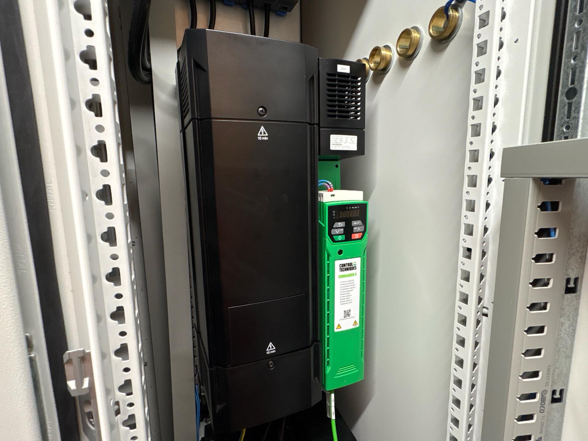 Unidrive Commander C 37/45kW - photo 1