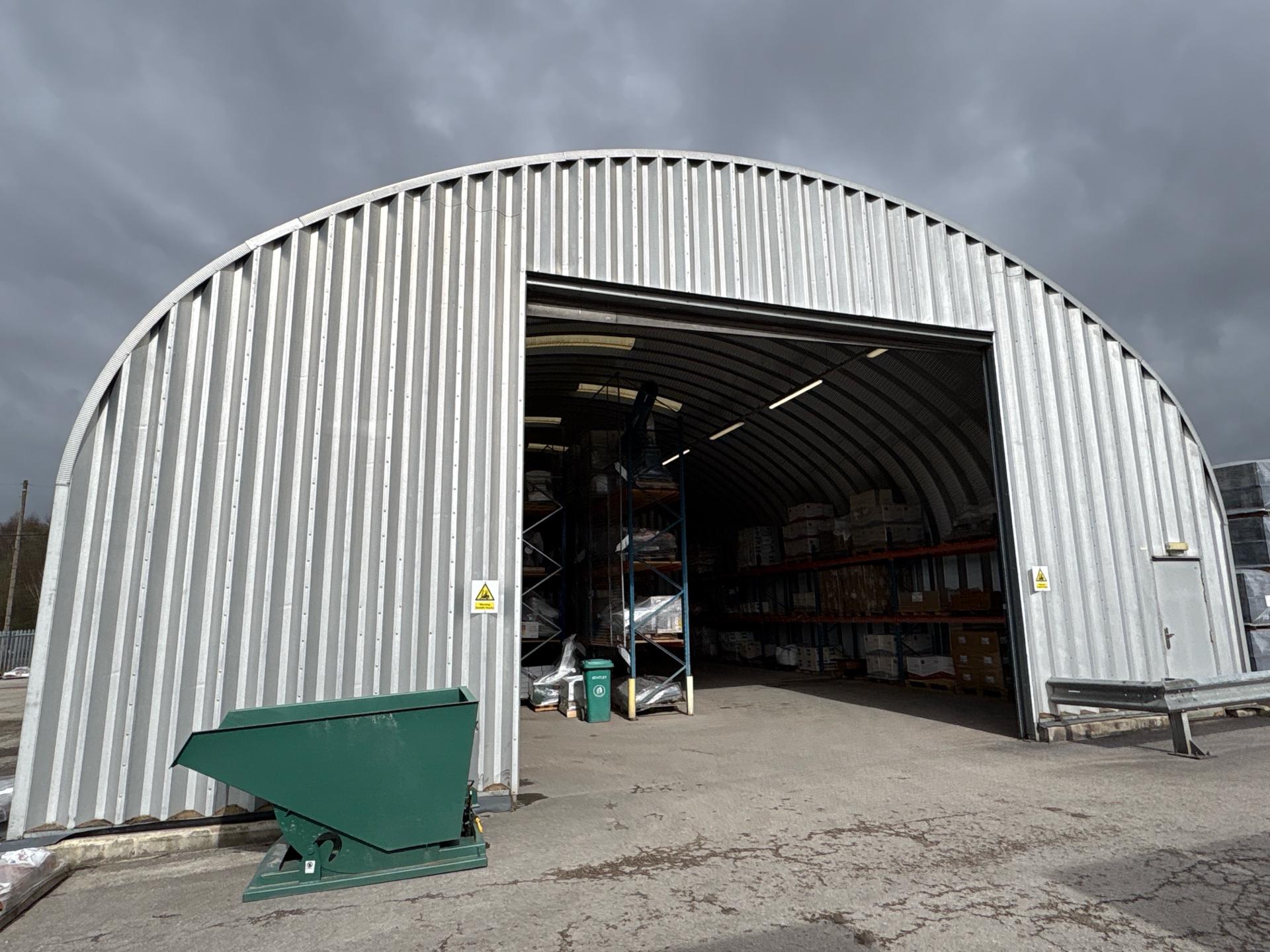 Metal Hangar Style Shed Building - photo 1