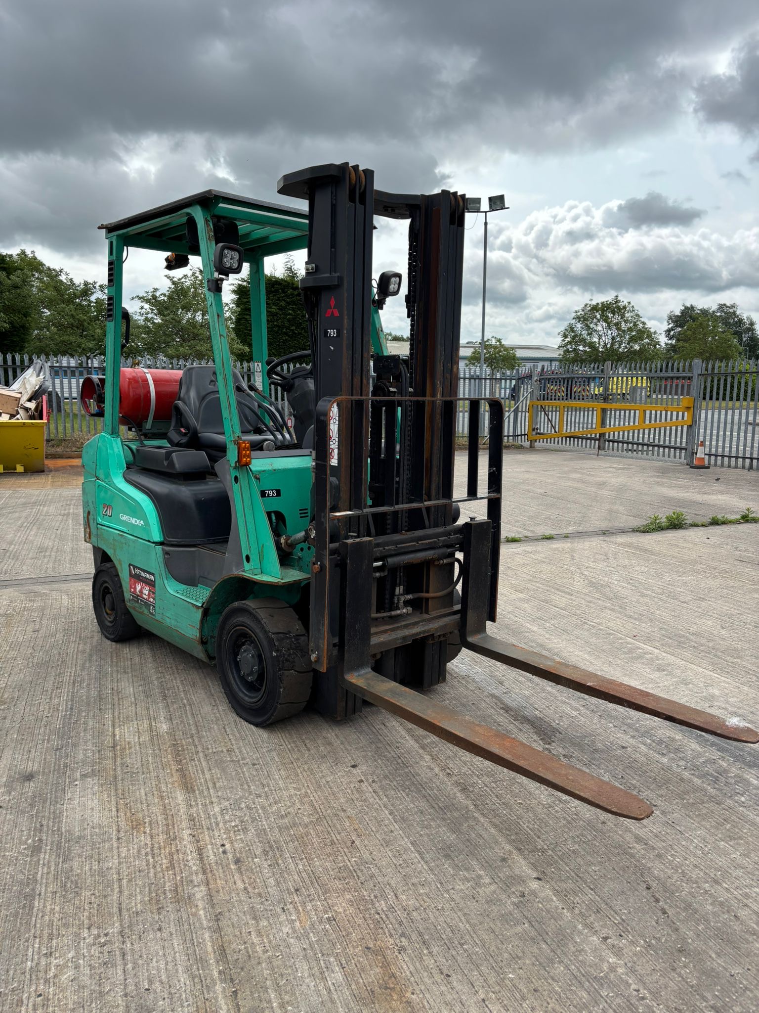 2016 Mitsubishi FG20CN Gas Forklift, 2 Tonne Lift, 19910 Hours - photo 1