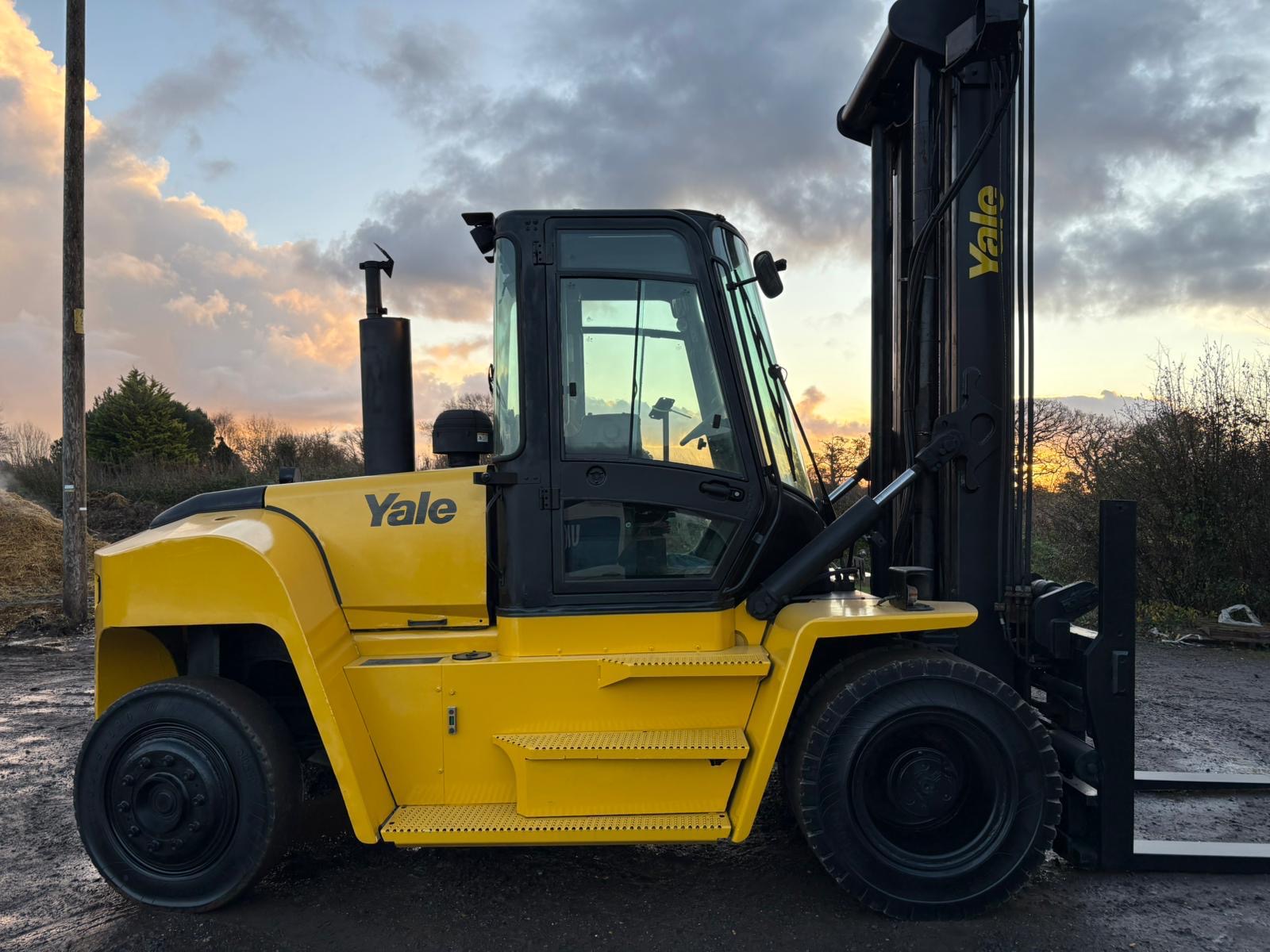 2012 Yale 12 Tonne Diesel Forklift, 4650mm Lift Height, 8000 Hours, Side Shift, Fork Positioner - photo 1