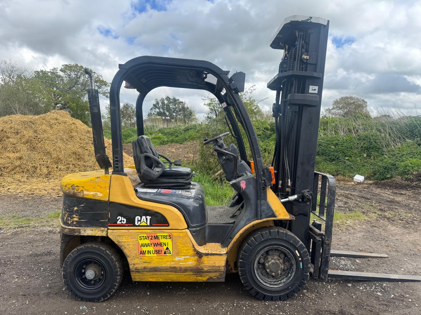 2005 Caterpillar 2.5 Tonne Diesel Forklift, 3144 Hours, 2740mm Lift Height, Side Shift - photo 1