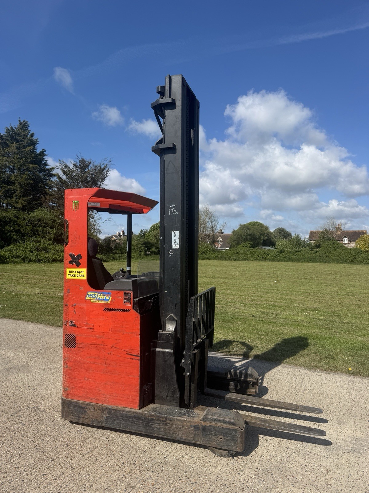 2007 BT RR B2 1.6 Tonne Electric Reach Truck, 7.5m Lift Height - photo 1