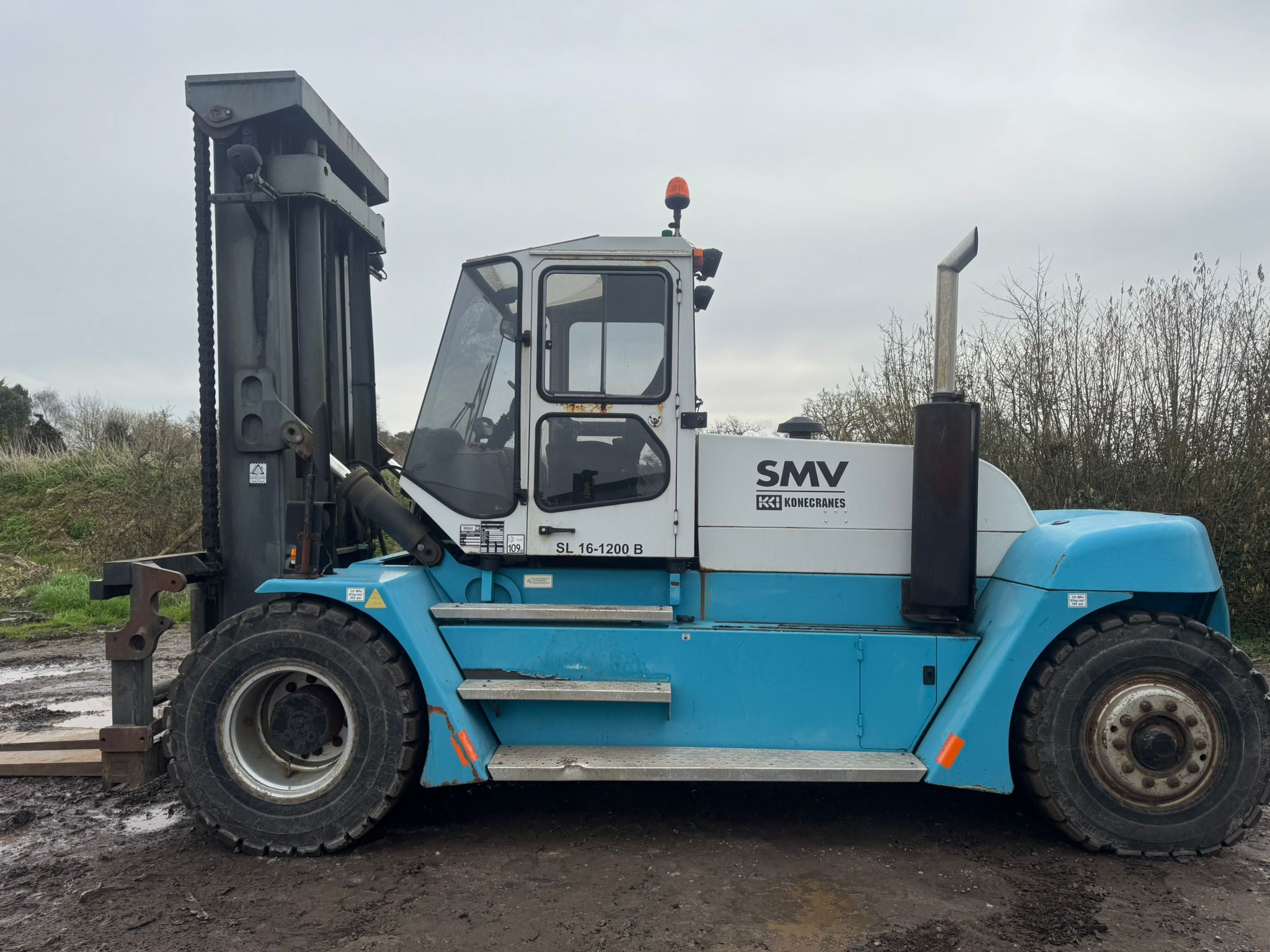 2006 SMV 16 Tonne @ 1200 Load Centre Forklift, 3415 Hours, Side Shift & Fork Positioner - photo 1
