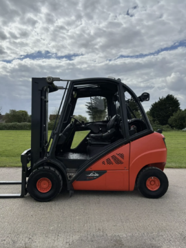 2020, LINDE - H25EVO, Gas Forklift - Contain Spec (6300 hours) BRAND NEW TYRES LINDE H25EVO 2020 - photo 1
