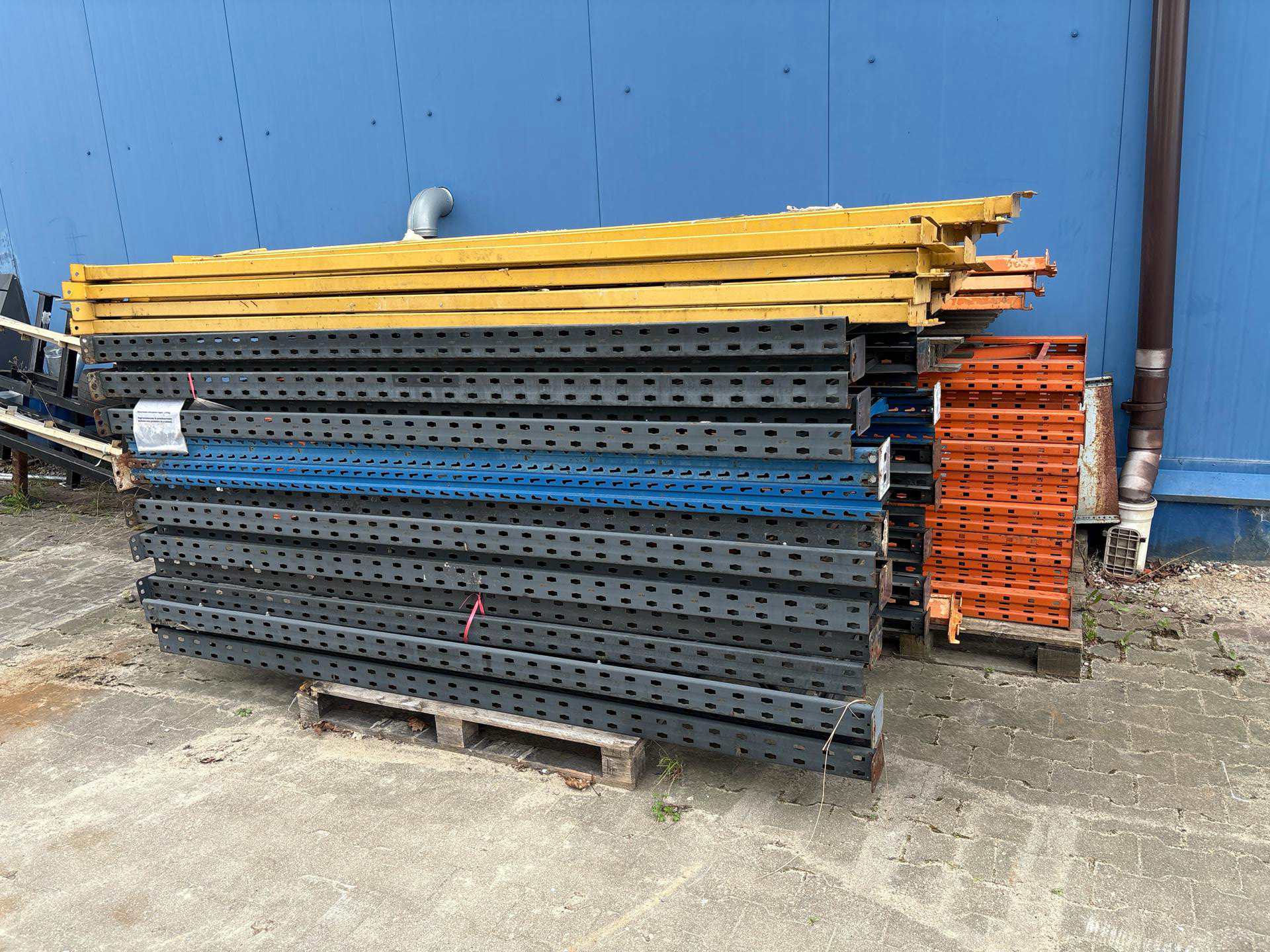 2 x Pallets of Dismantled Pallet Racking - photo 1