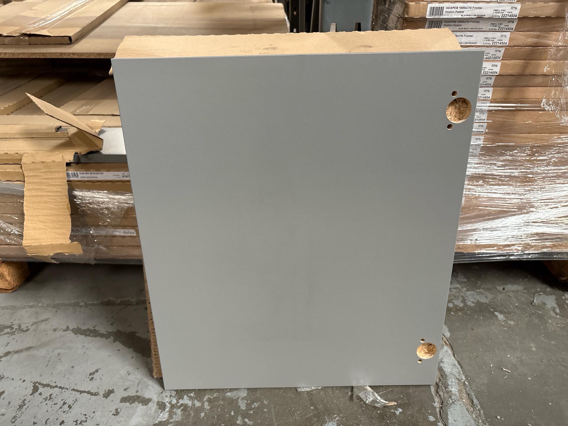 Job Lot of 35 x Dust Grey Kitchen Cabinet Front Door 500mm x 572mm - 21569602 - photo 1