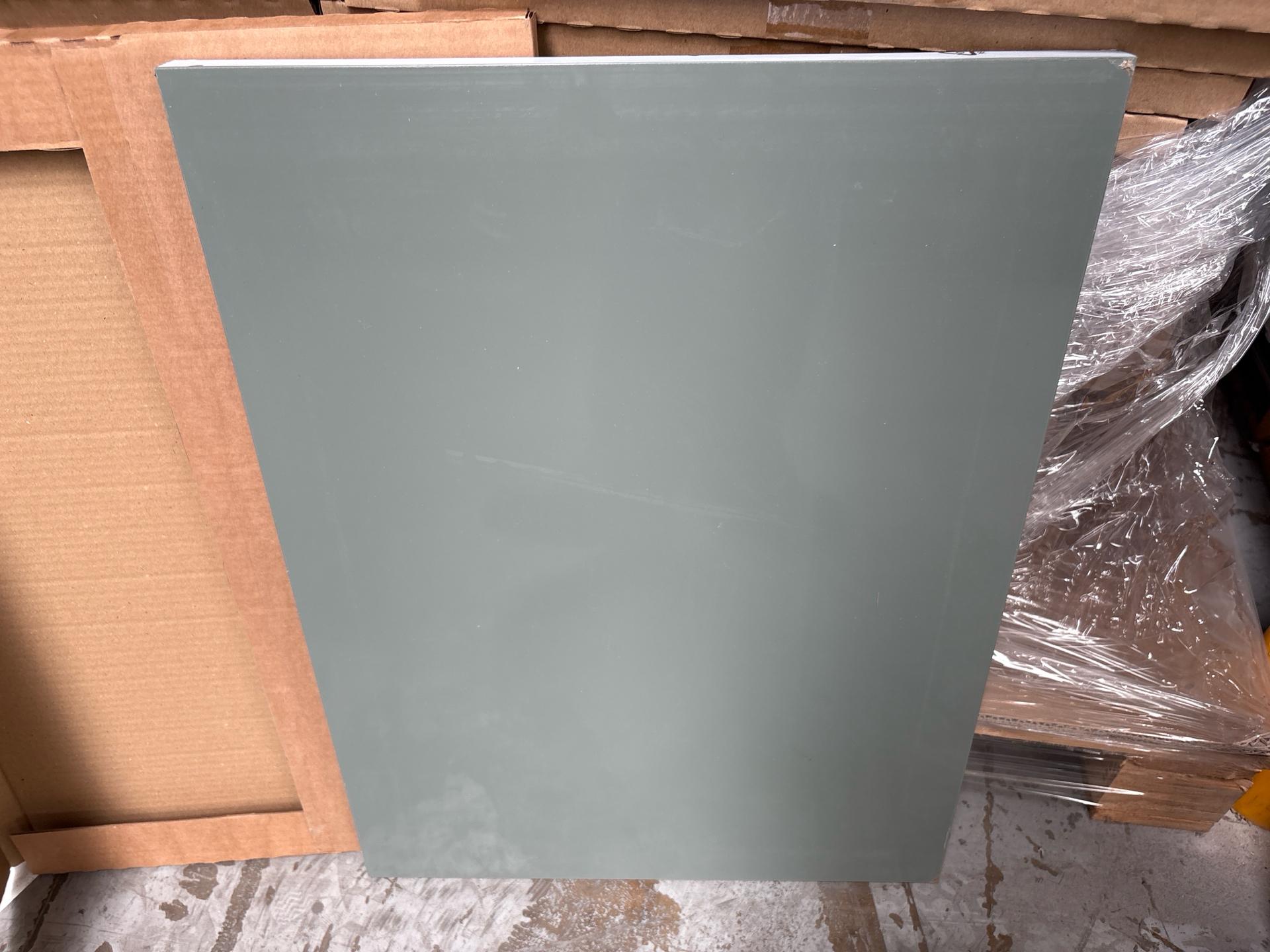 Job Lot of 20 x Laurel Green Kitchen Cabinet Drawer Front 600mm x 444mm - 43372810 - photo 1
