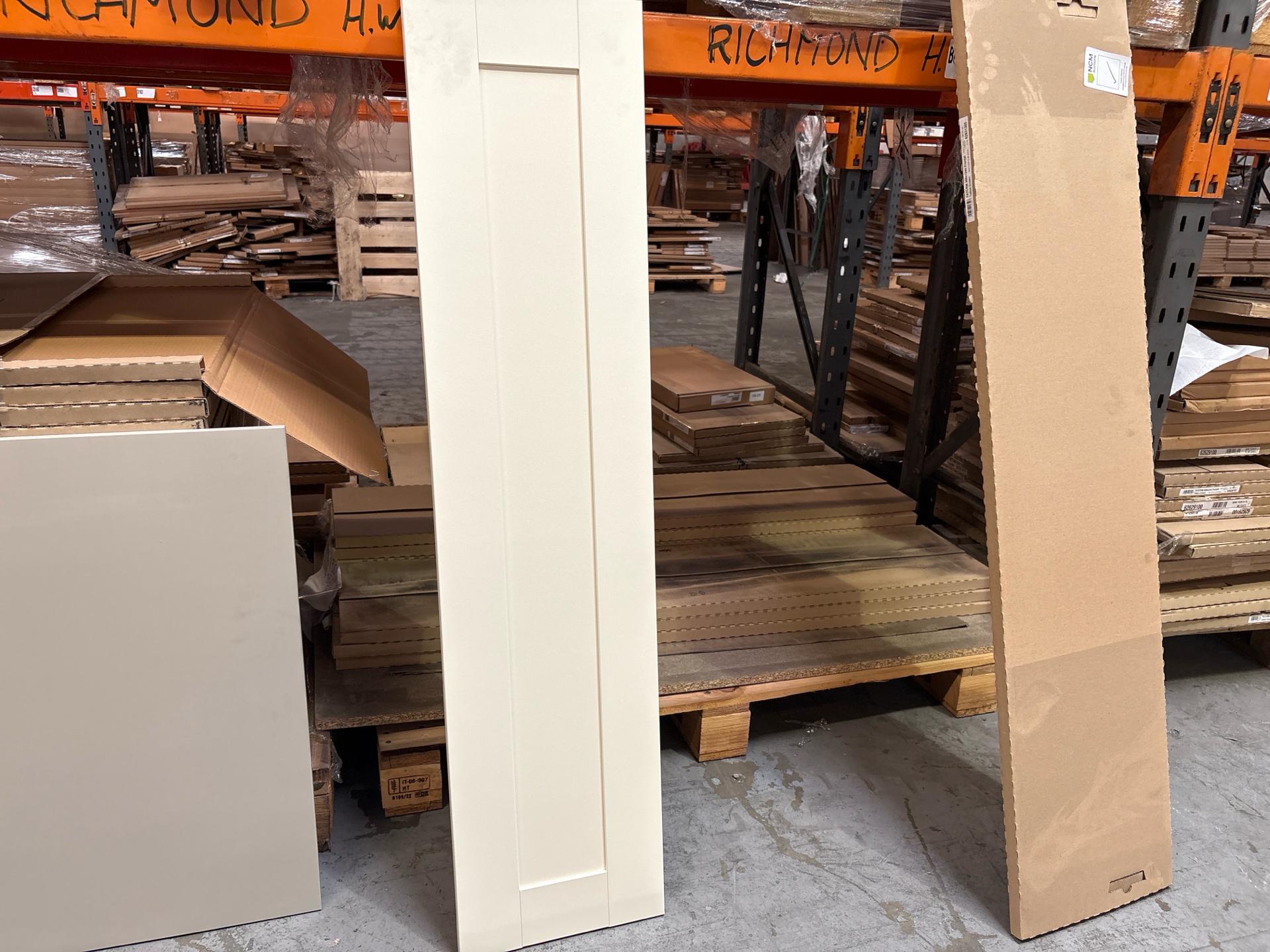 Job Lot of 40 x Cream Kitchen Cabinet Front Door 300mm x 1244mm - 62631305 - photo 1