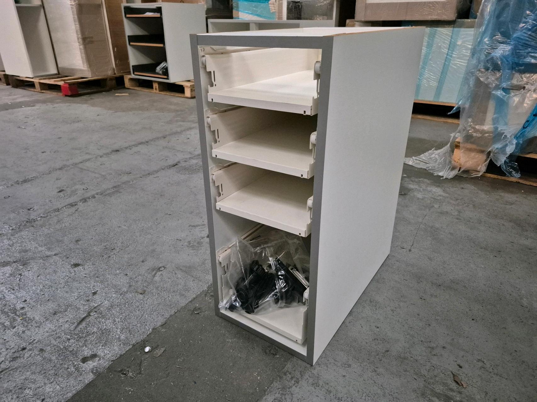 Job Lot of 23 x 4-Drawer Base Cabinet Mb 300mm - 61332900 - photo 1