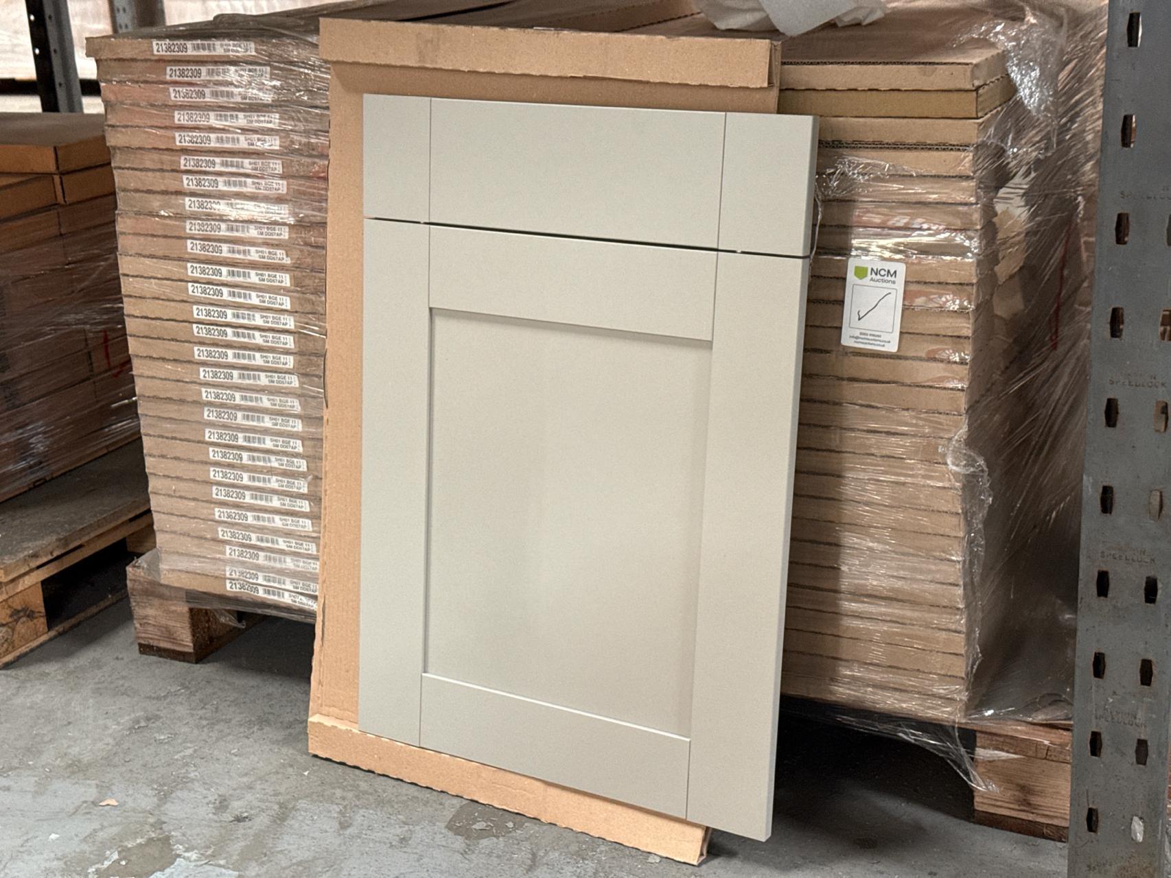 Job Lot of 15 x Pebble Kitchen Cabinet Front Door 500mm x 700mm - 21382309 - photo 1