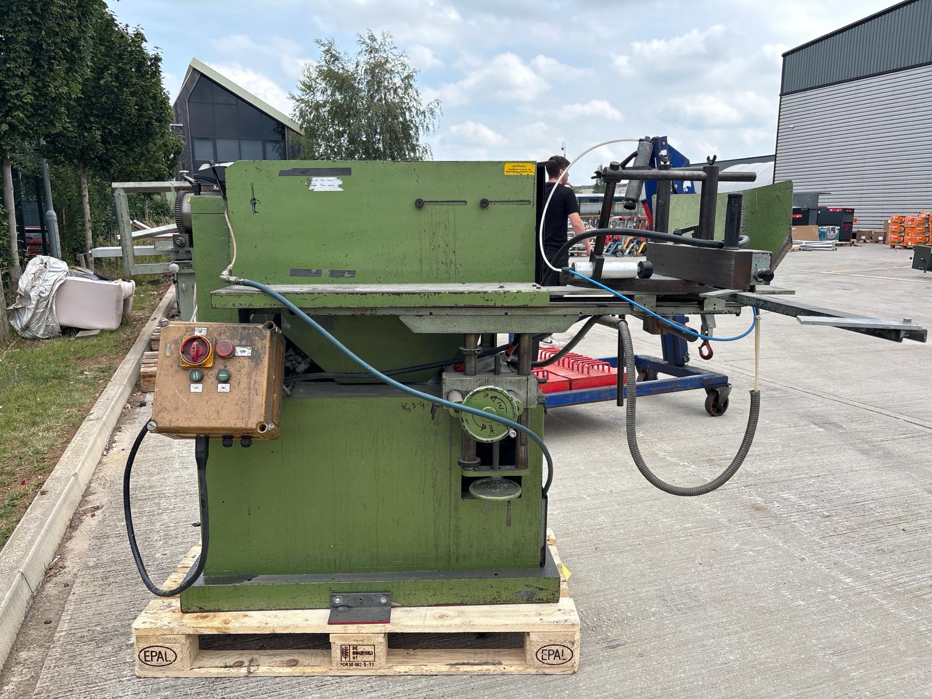 Granule Cross Cut Mitre Saw – 3 Phase - photo 1